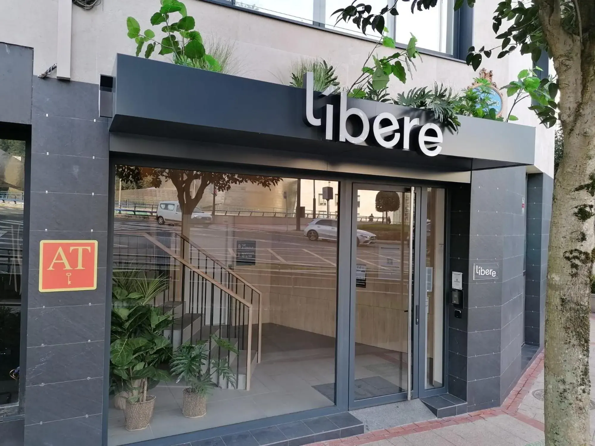 Facade/entrance in Apartamentos Líbere Bilbao Museo Facade/entrance in Apartamentos Líbere Bilbao Museo