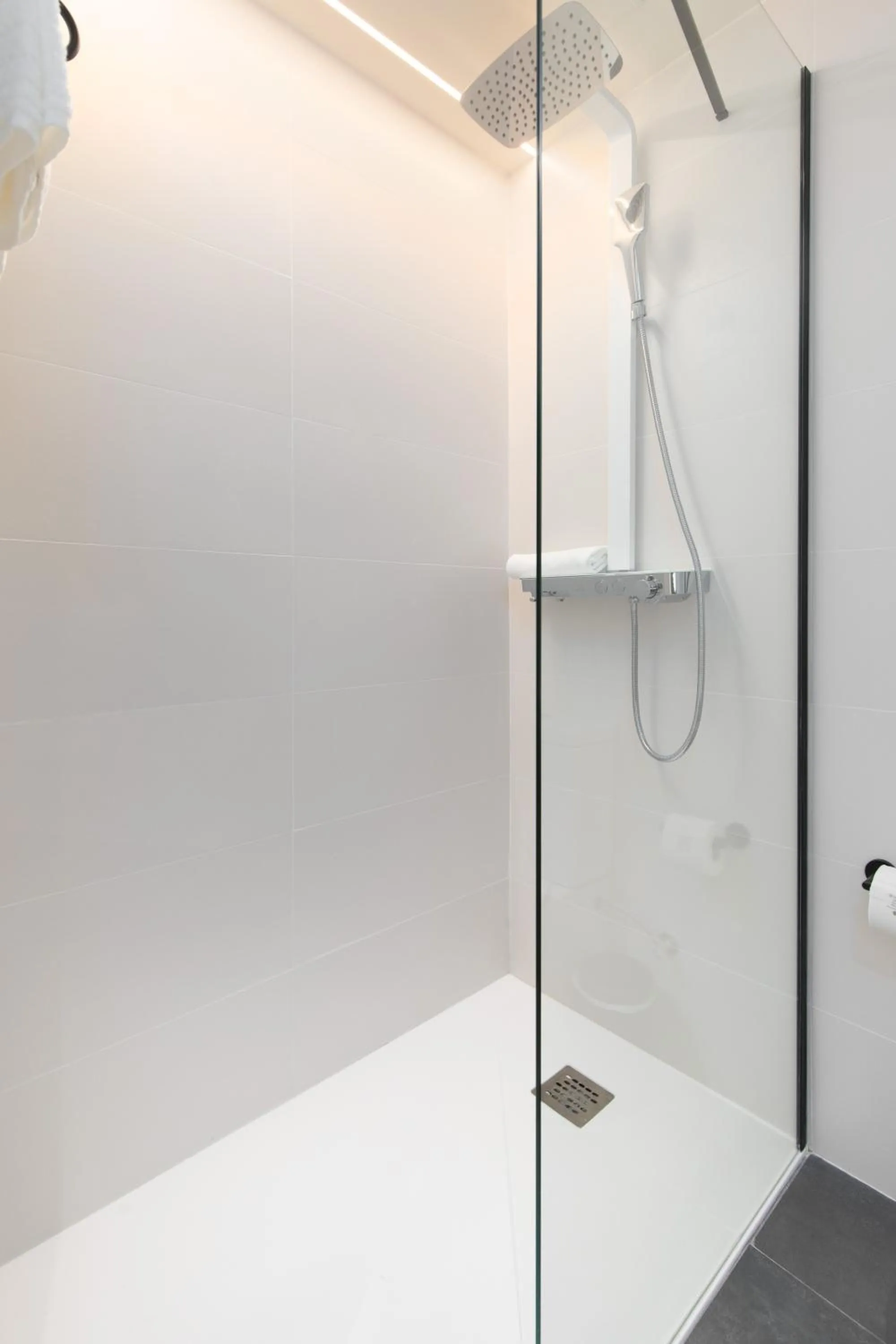 Shower in Arena Zone Hotel
