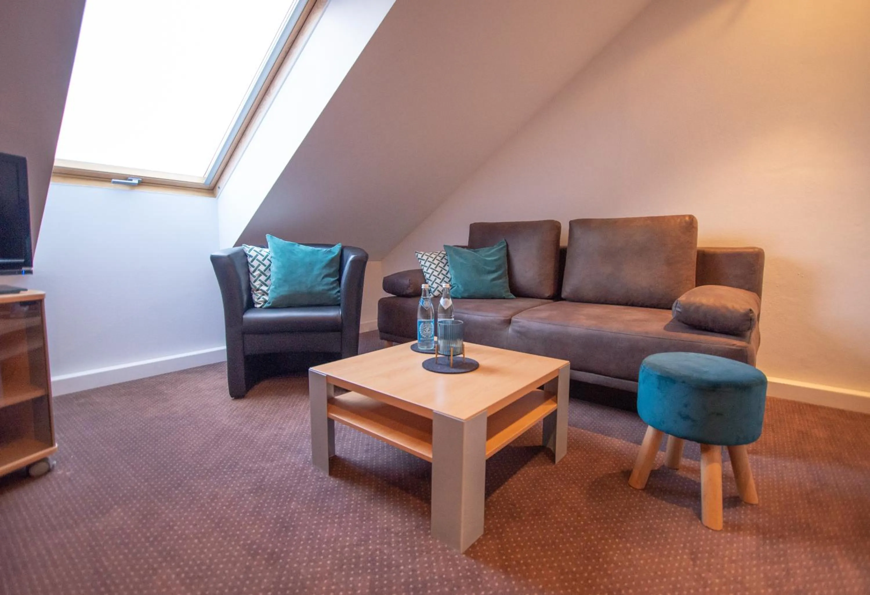 Photo of the whole room in Hotel am Hachinger Bach by Blattl