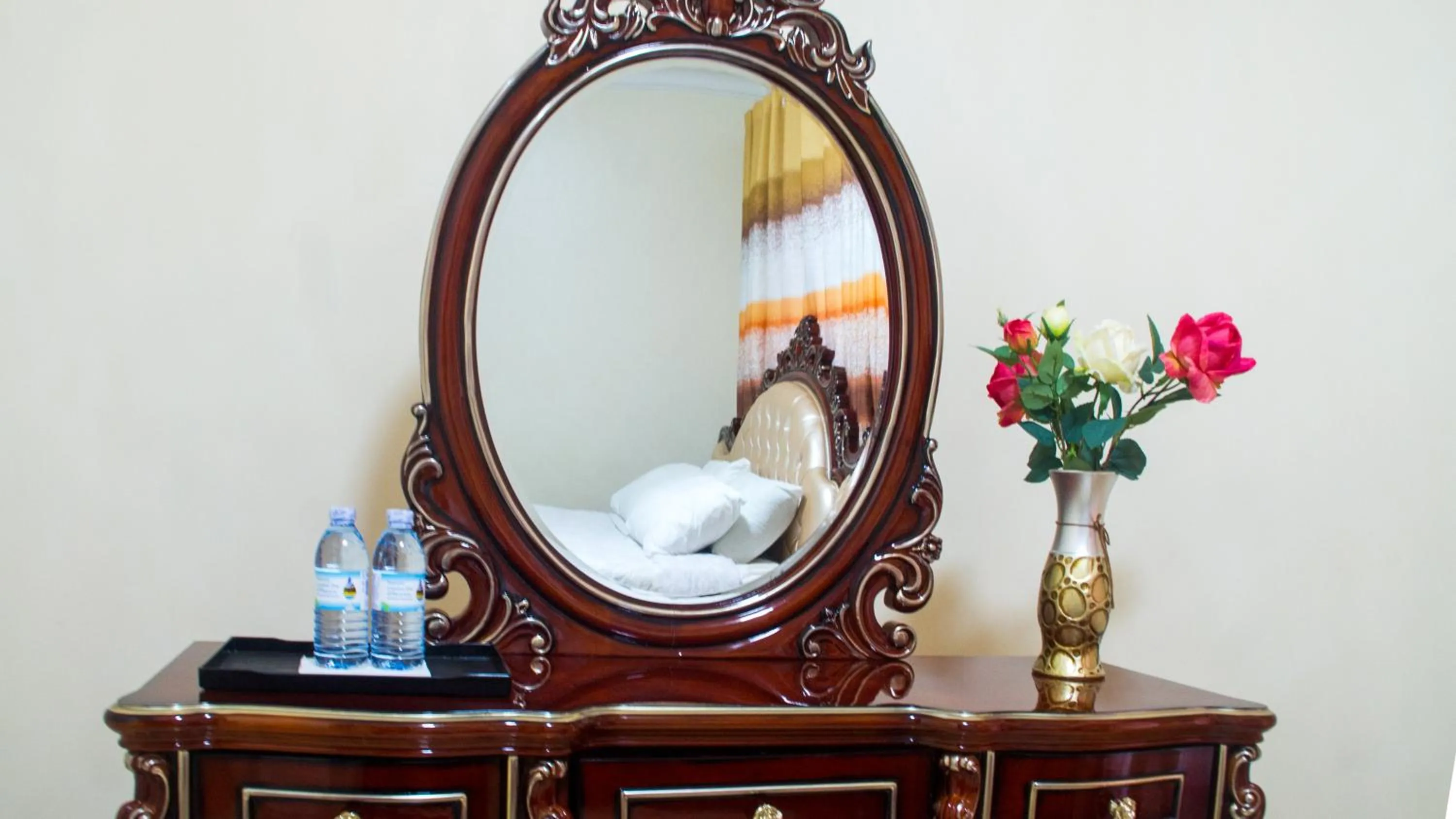 Bed in Bona Safari Villa Bunamwaya