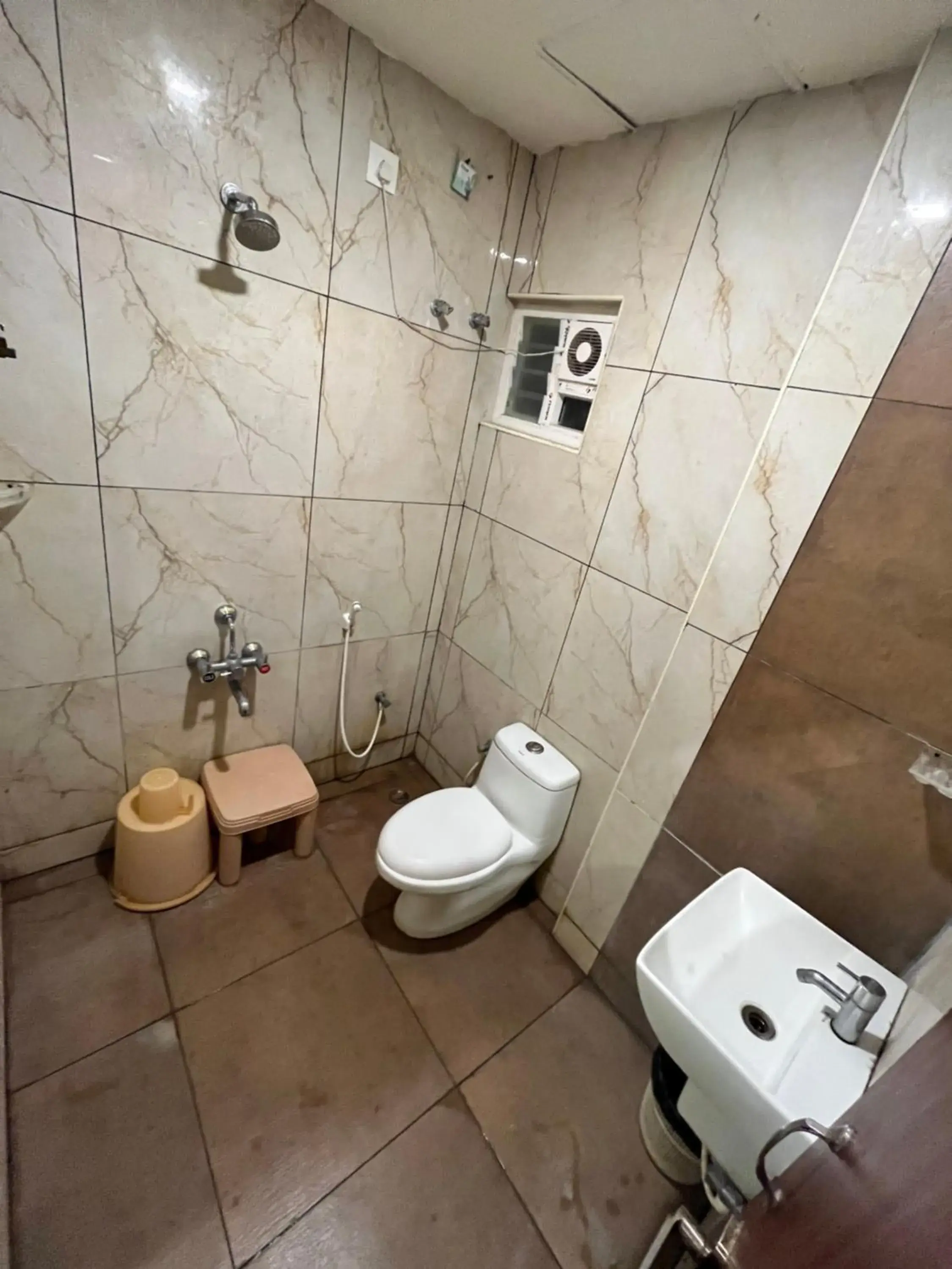 Toilet in Velan Temple View Toilet in Velan Temple View