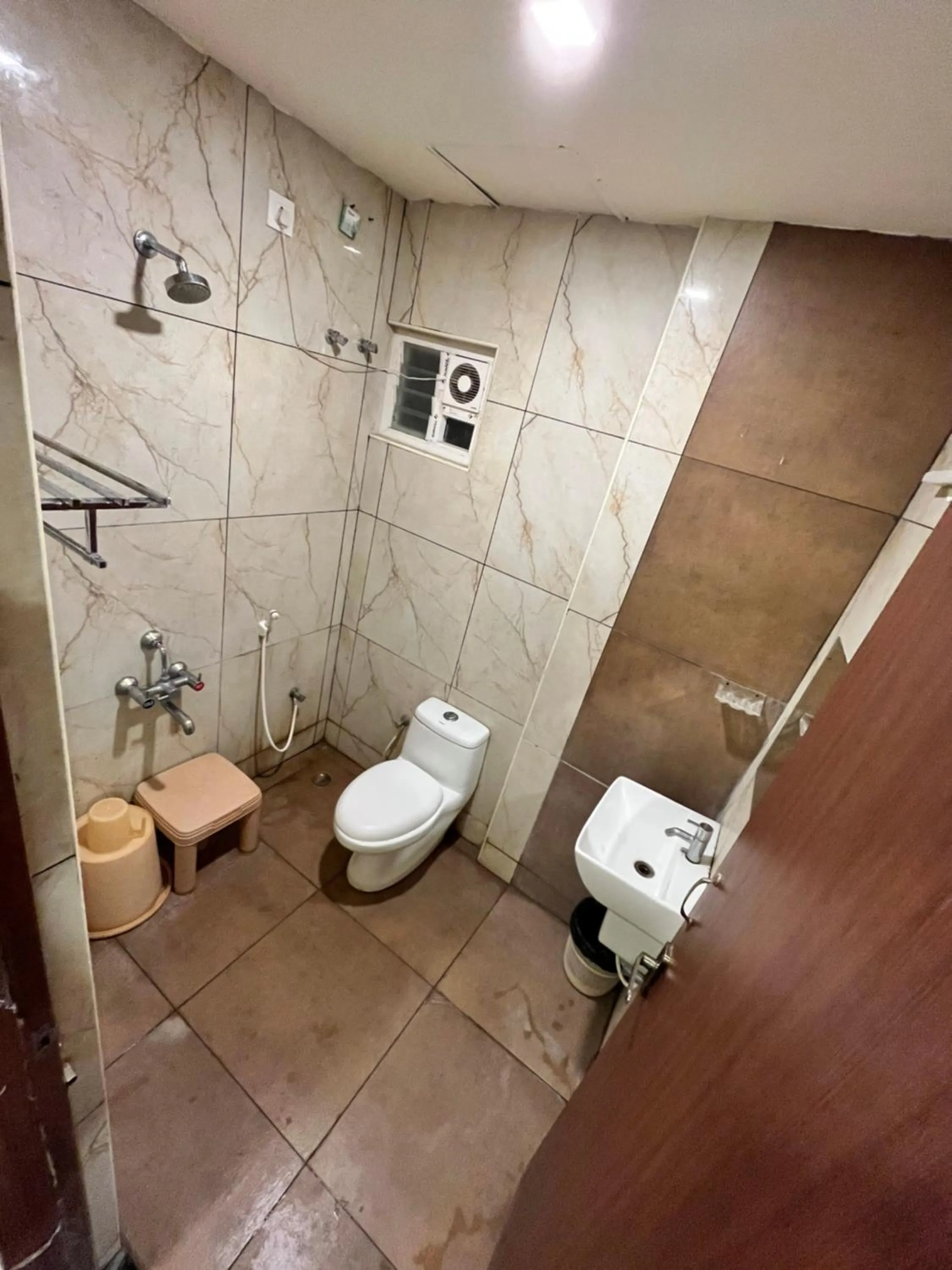 Bathroom in Velan Temple View