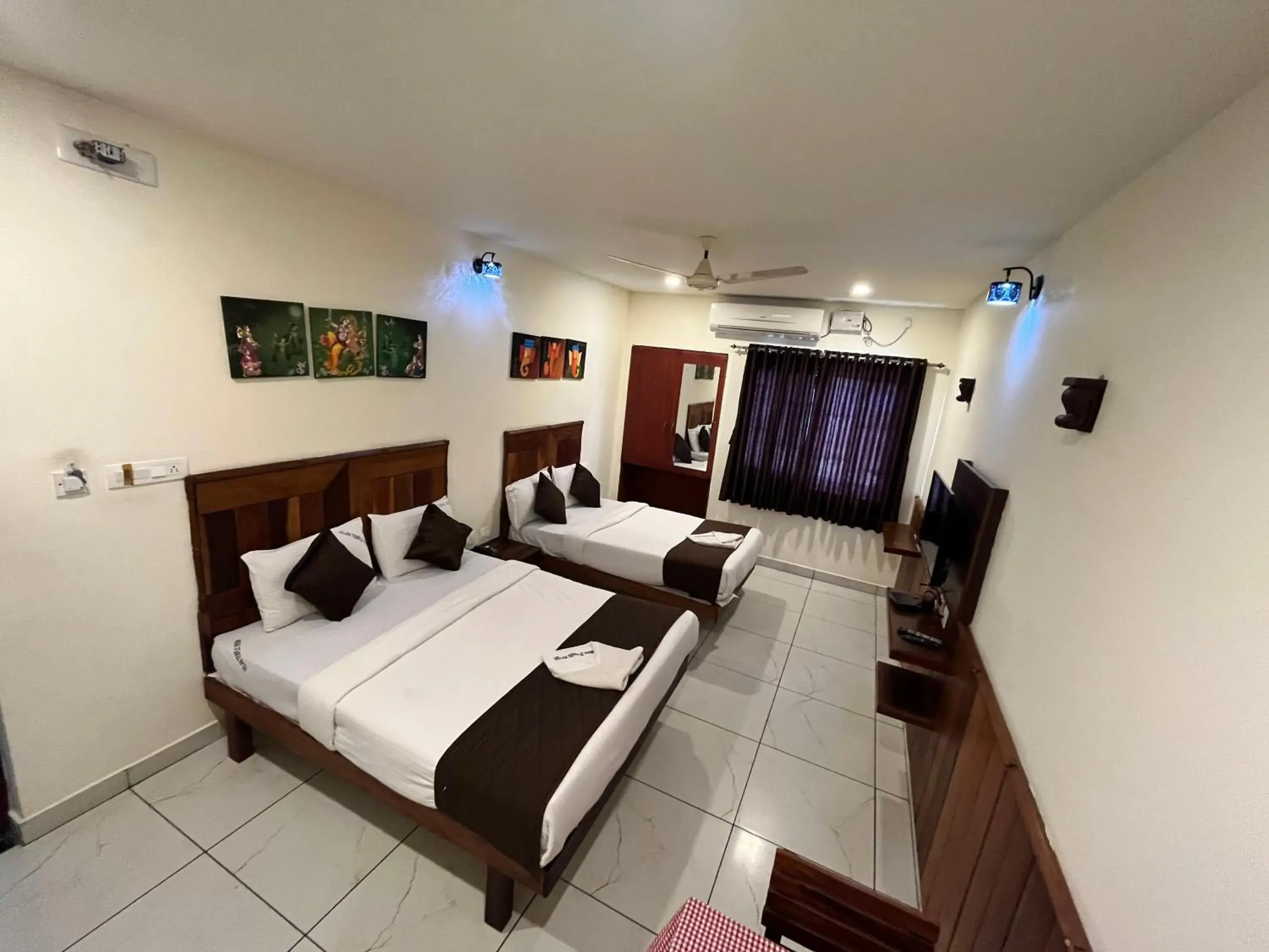 Photo of the whole room, Bed in Velan Temple View Photo of the whole room, Bed in Velan Temple View