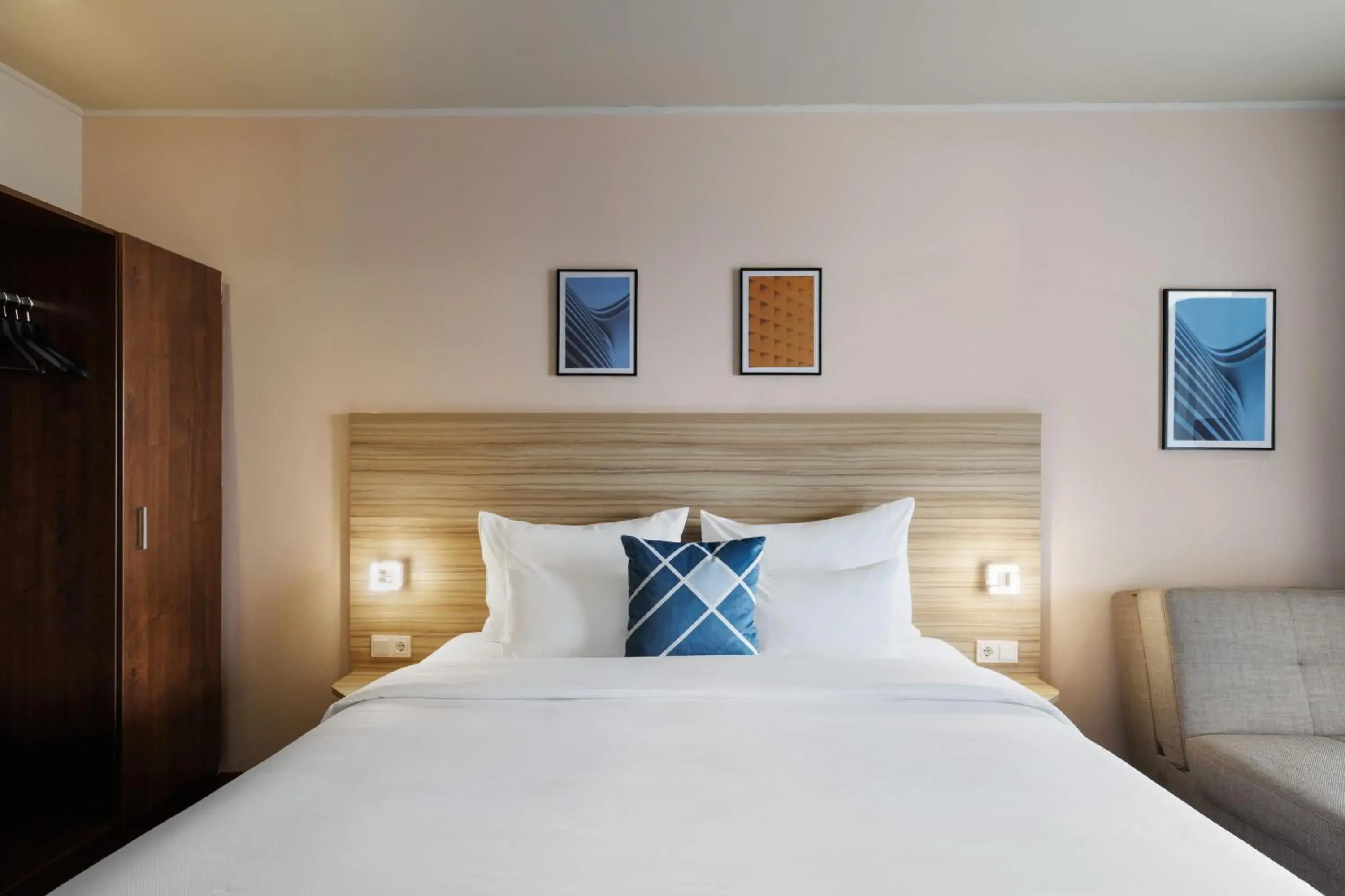 Bed in Four Points Flex by Sheraton Salzburg Messe Bed in Four Points Flex by Sheraton Salzburg Messe