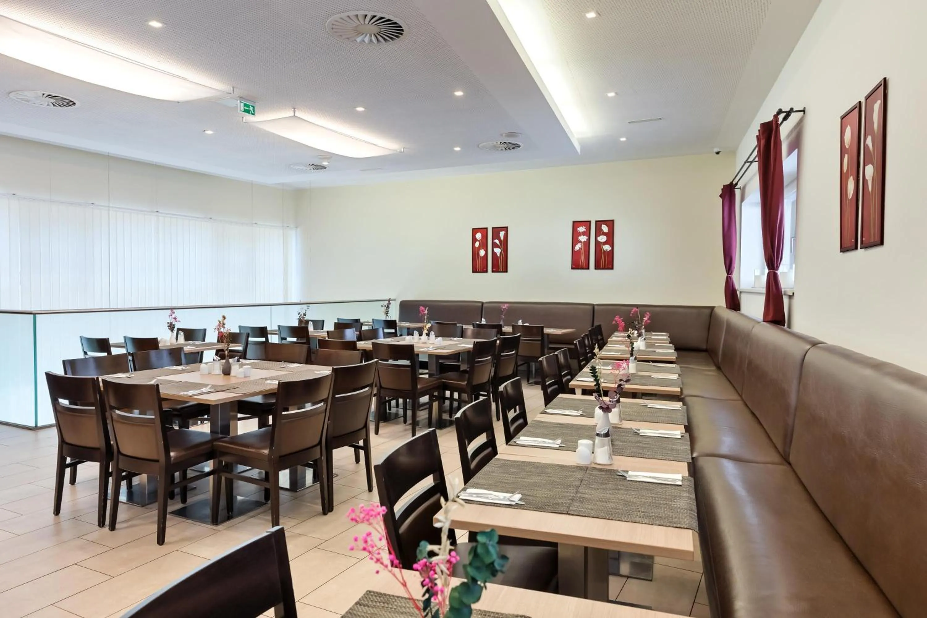 Restaurant/places to eat in Austria Trend Hotel Salzburg Messe