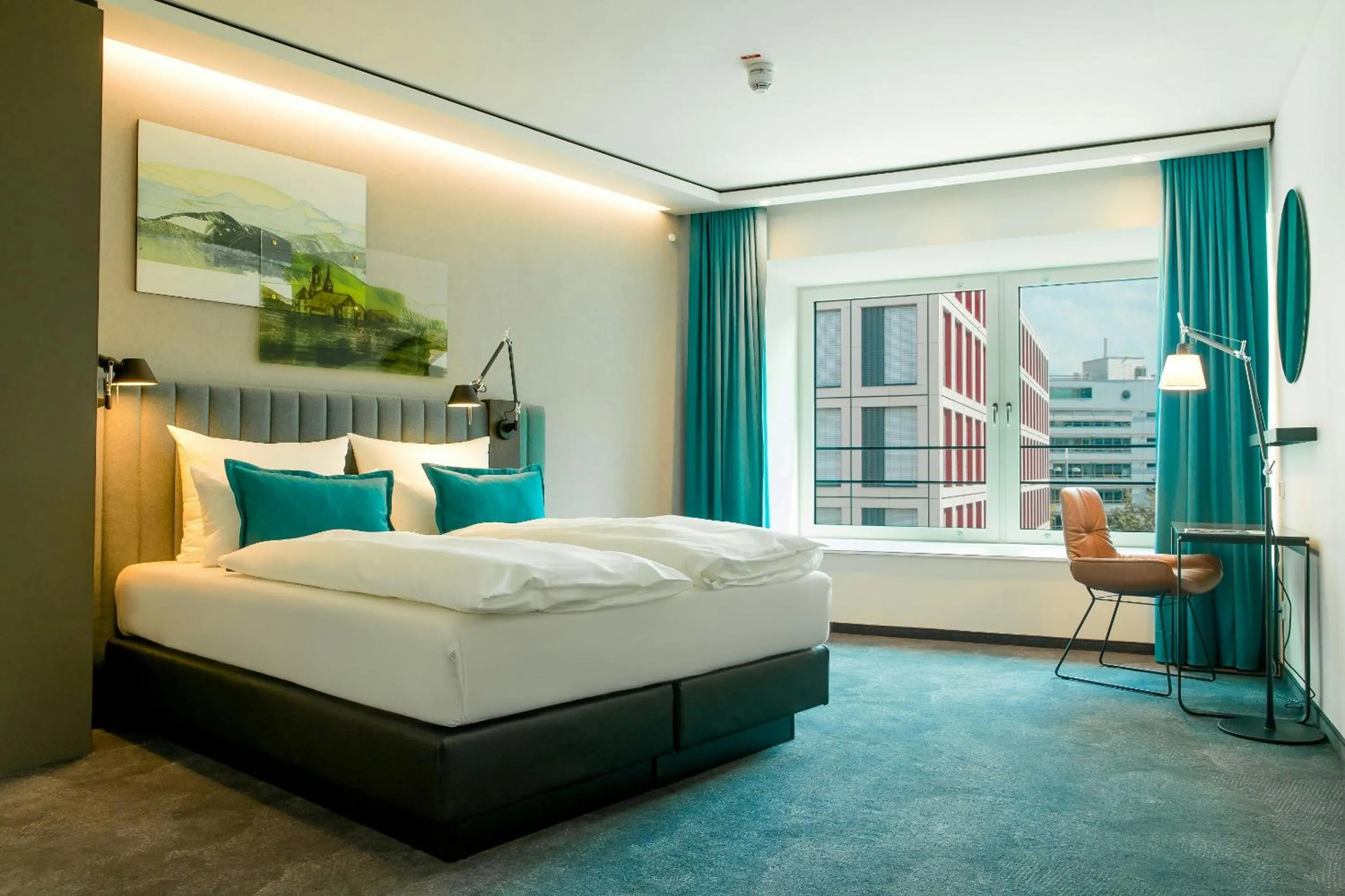 Photo of the whole room, Bed in Motel One Stuttgart-Hauptbahnhof