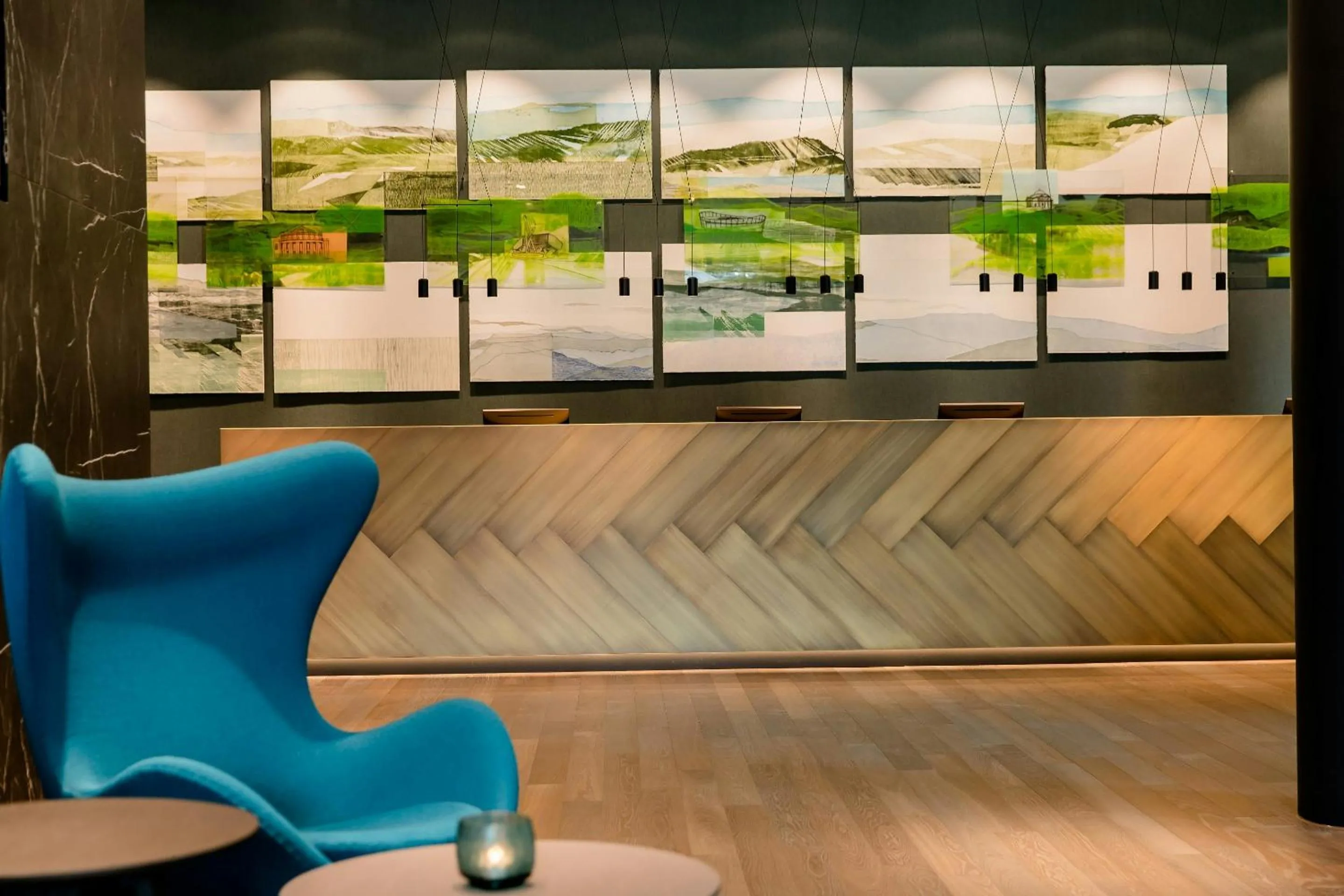 Lobby or reception in Motel One Stuttgart-Hauptbahnhof