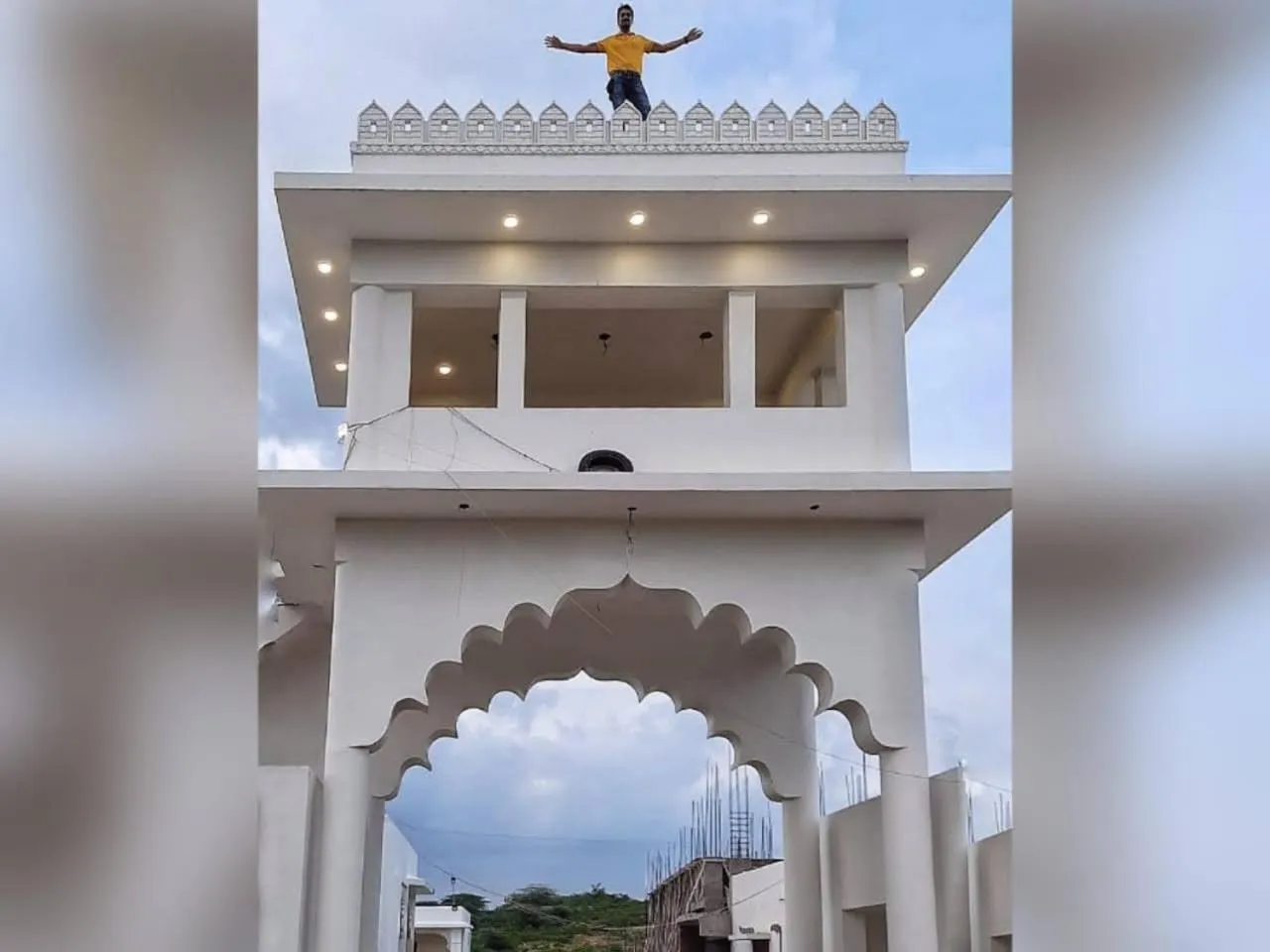 Facade/entrance in Vijayam Resort