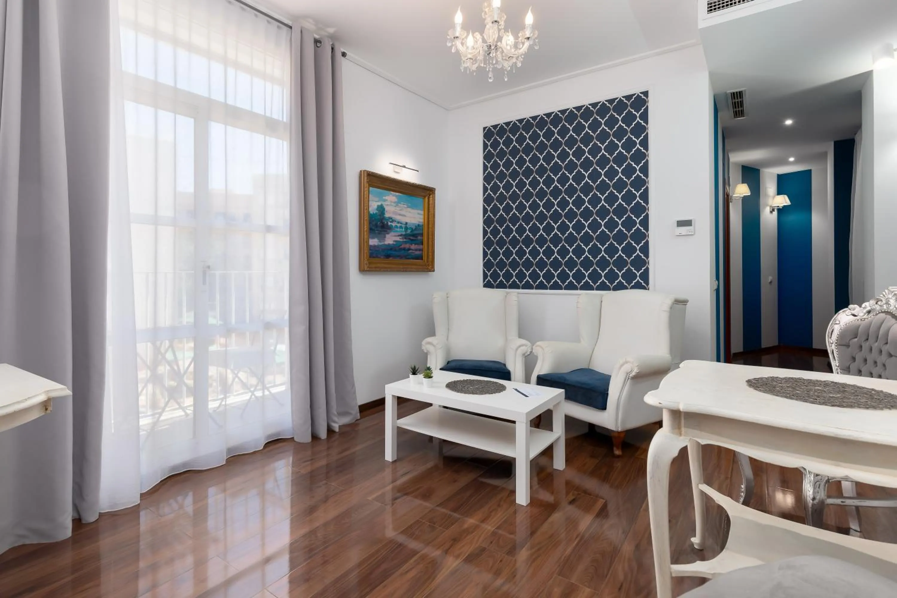 Adarve Flats