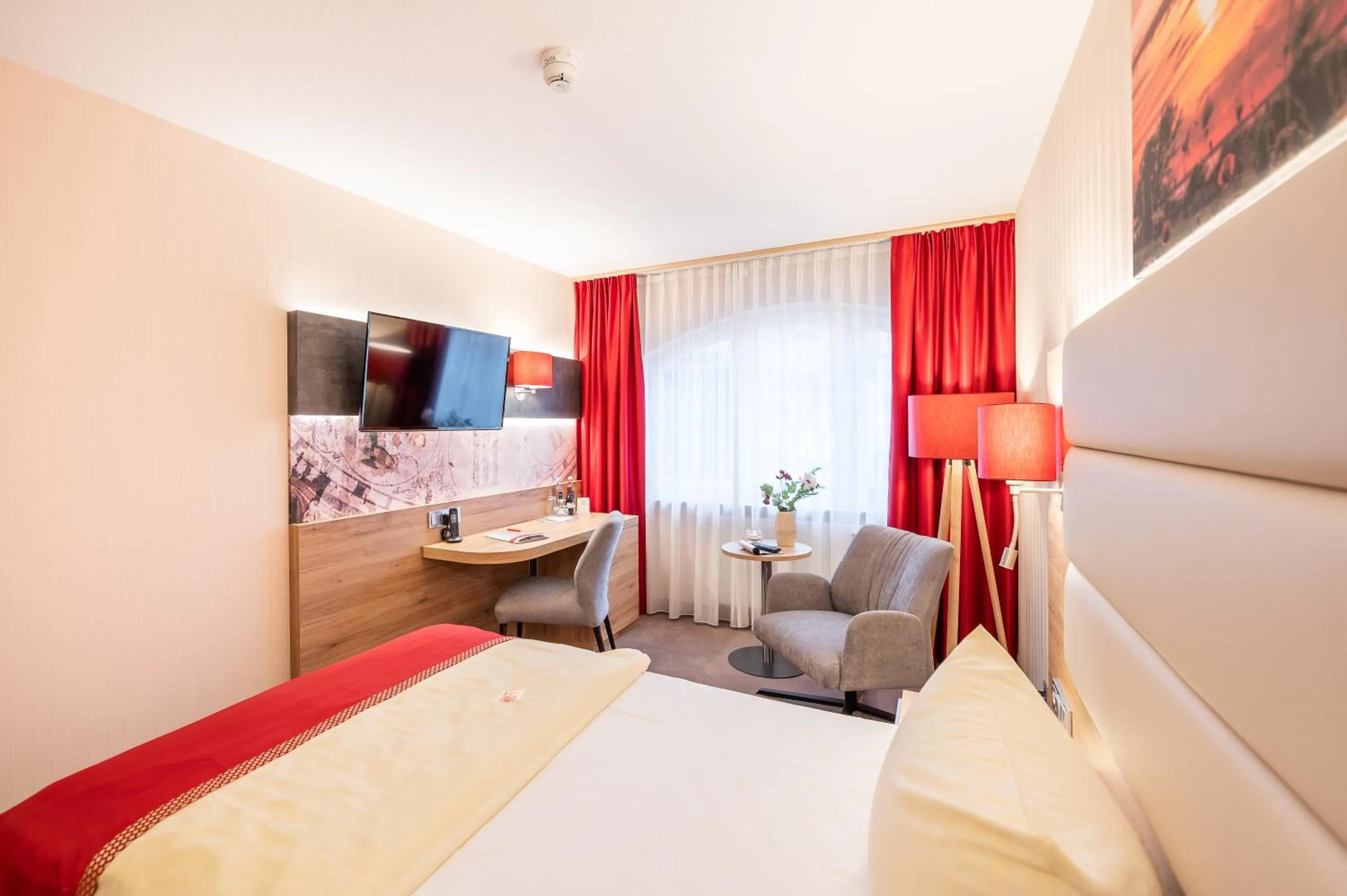 Photo of the whole room, Bed in Centralhotel Binz