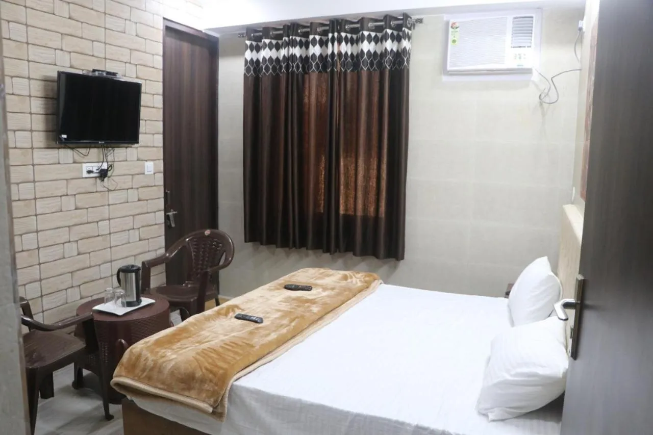 Bed in Krishna Dreams