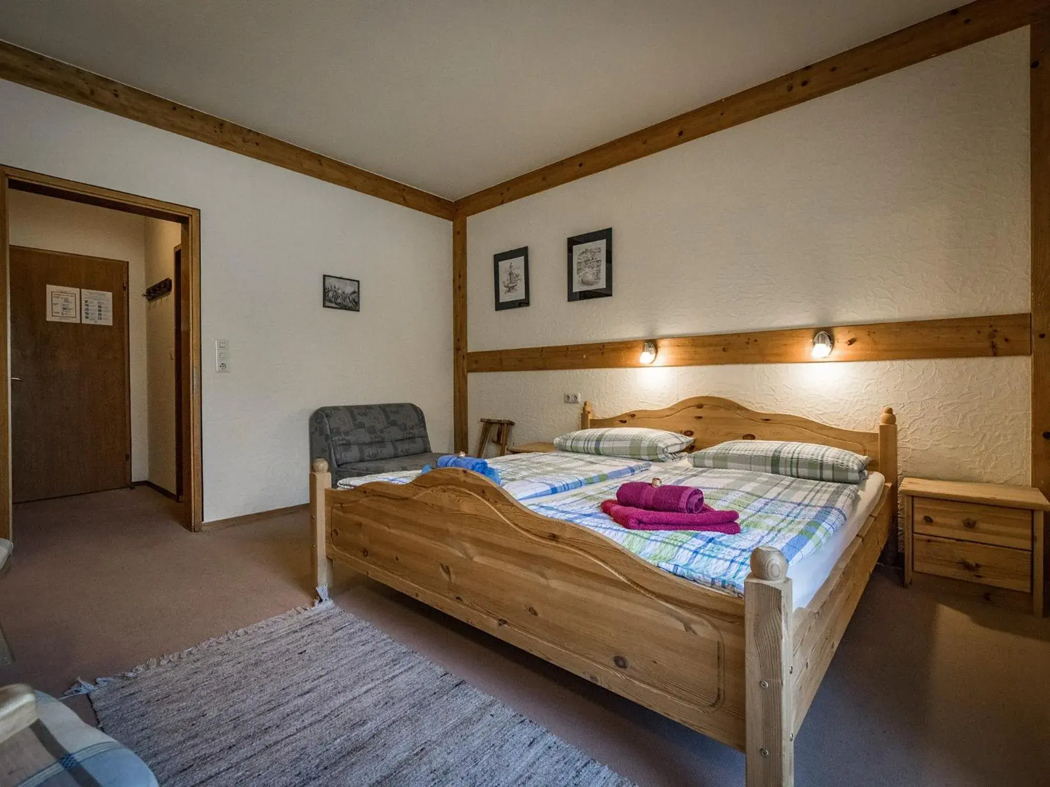 Double Room with Balcony in Hotel- Pension Oechsner Double Room with Balcony in Hotel- Pension Oechsner