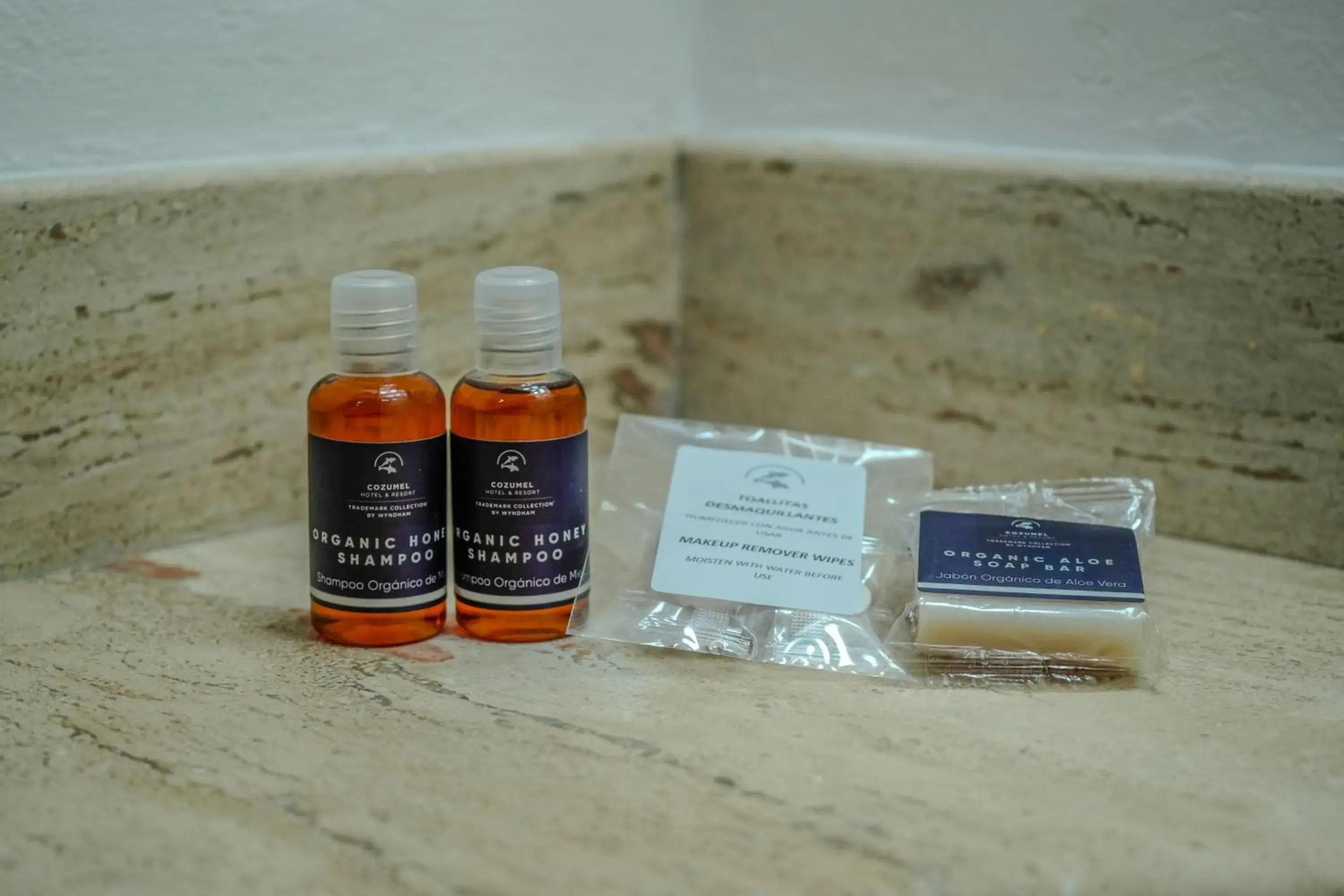 Bathroom in Cozumel Hotel & Resort All Inclusive Bathroom in Cozumel Hotel & Resort All Inclusive