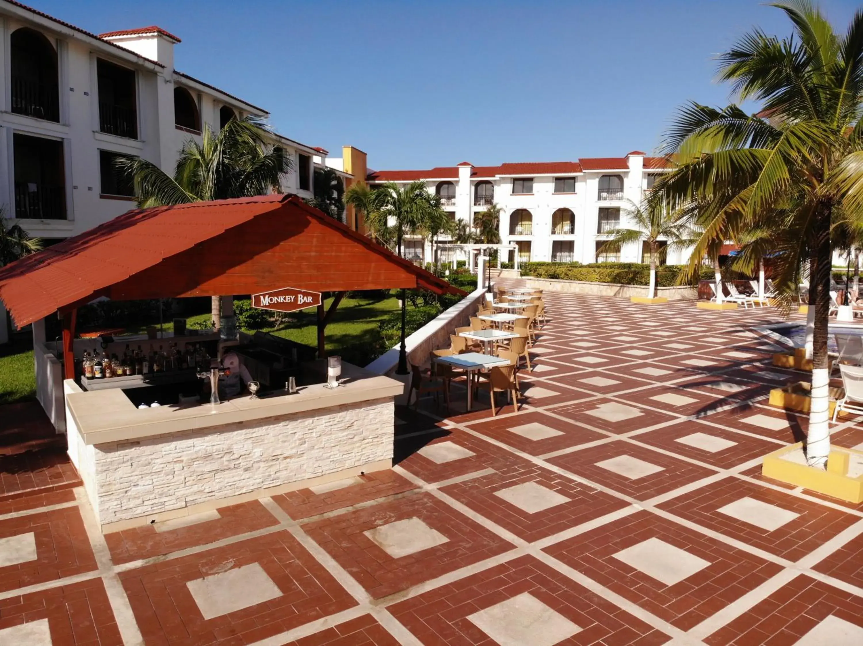 Lounge or bar in Cozumel Hotel & Resort All Inclusive Lounge or bar in Cozumel Hotel & Resort All Inclusive