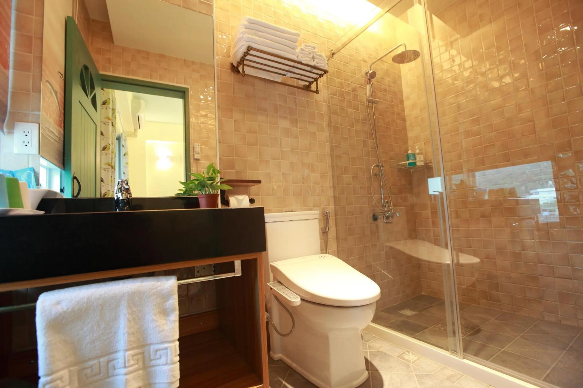 坡岸長堤民宿 Leveeside House I 花蓮車站民宿 I 民宿證號1747 & 1748