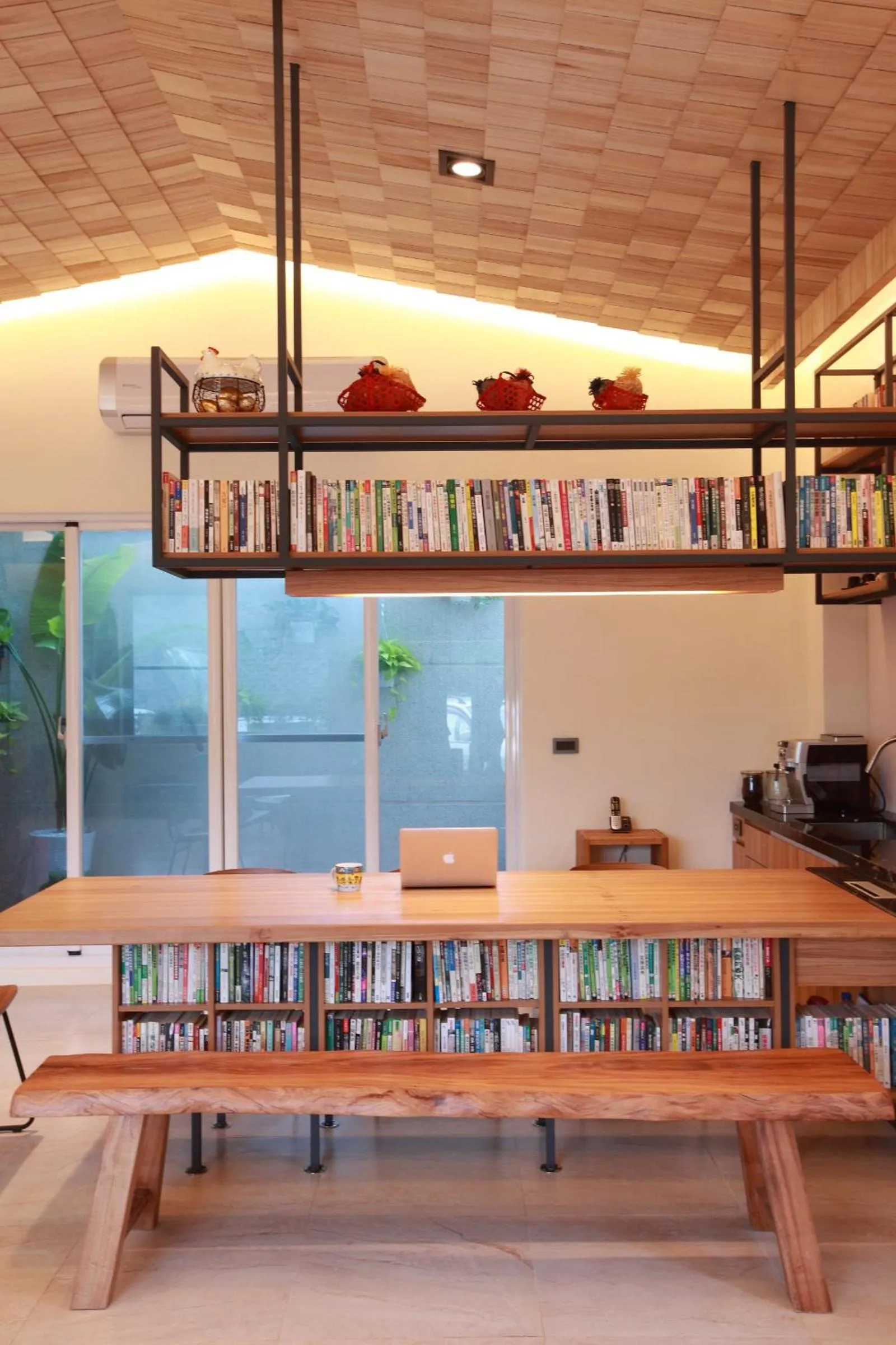 坡岸長堤民宿 Leveeside House I 花蓮車站民宿 I 民宿證號1747 & 1748