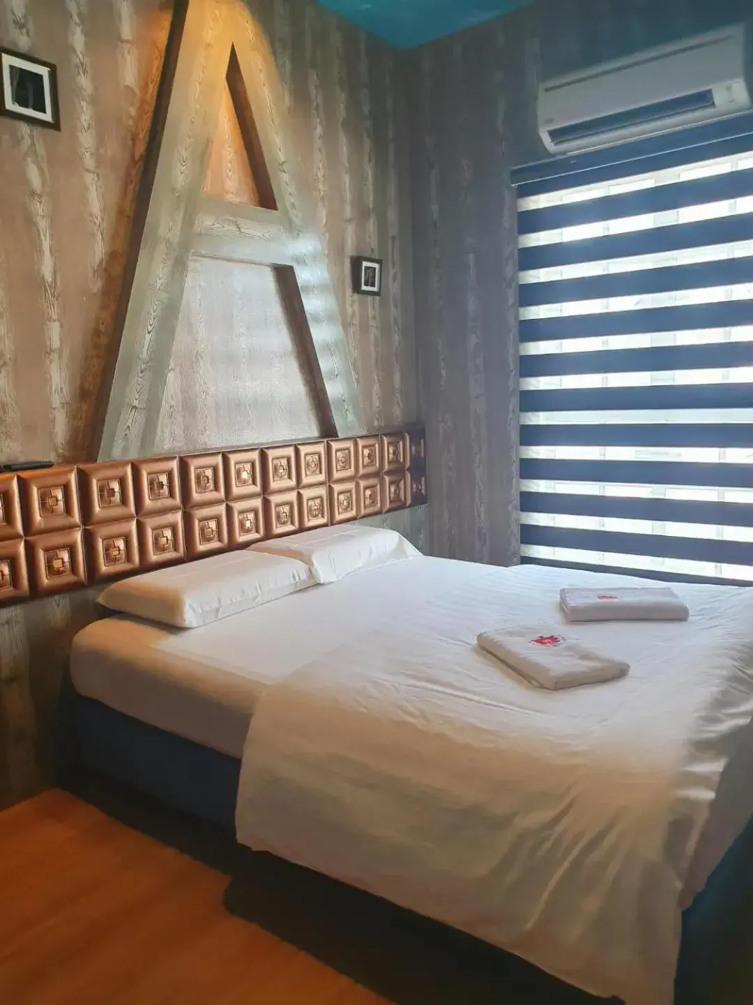 Double Room with Private Bathroom in Mangrove Floating Chalet Double Room with Private Bathroom in Mangrove Floating Chalet