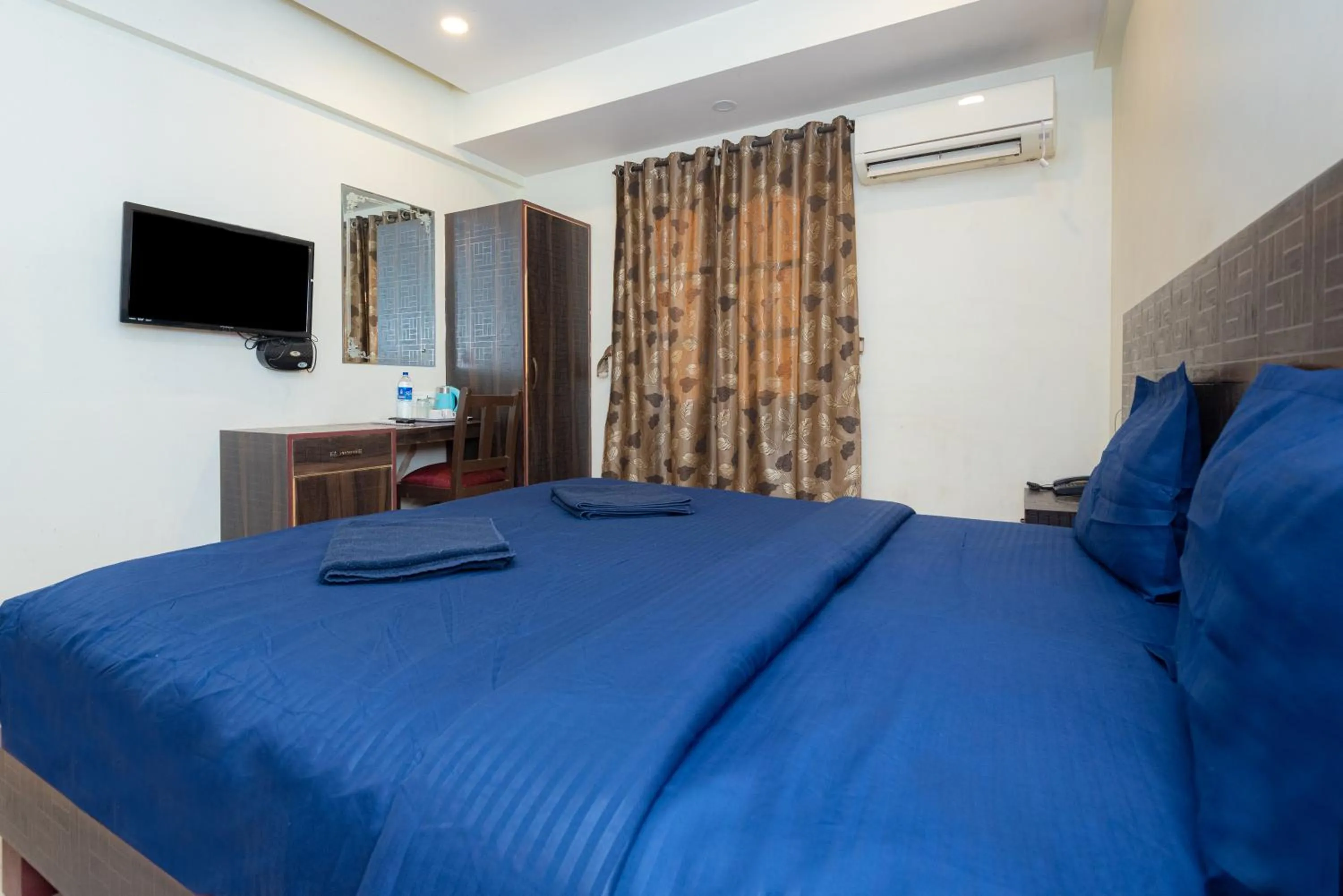 Bed in HOTEL AVISHA Residency