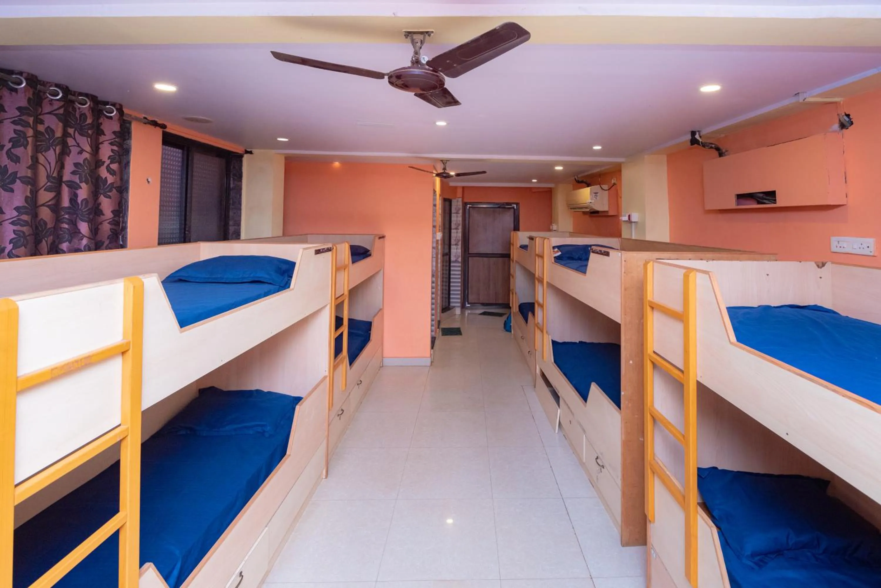 Bedroom, Bed in HOTEL AVISHA Residency