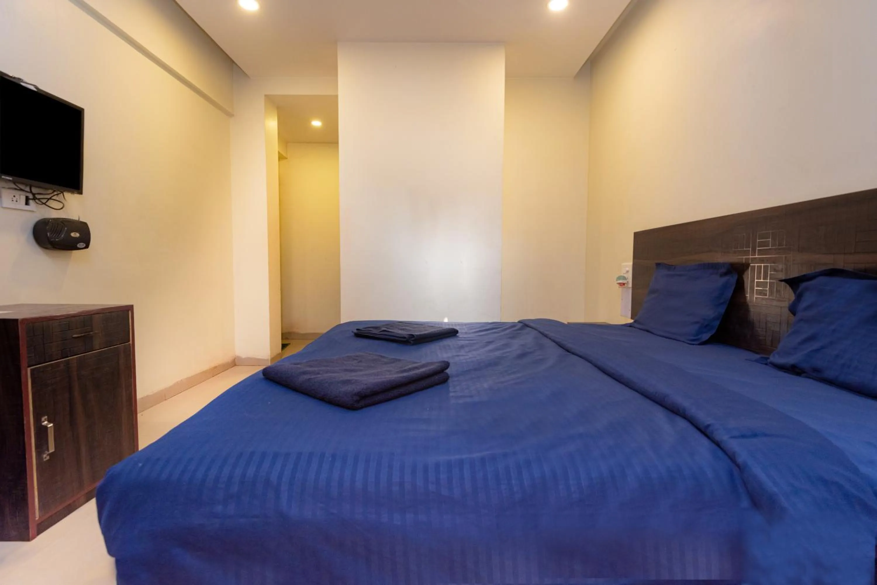 Bed in HOTEL AVISHA Residency