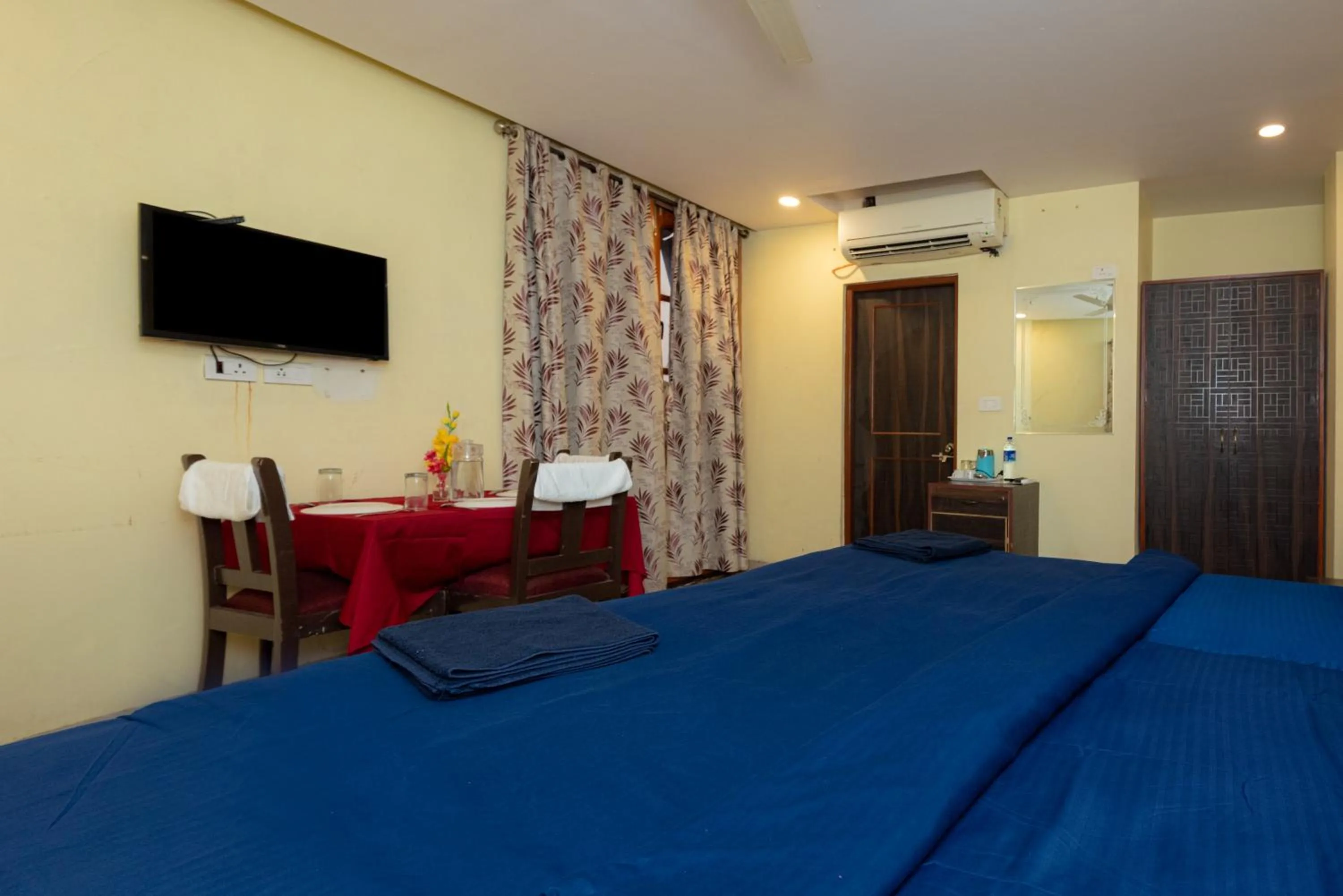 Bed in HOTEL AVISHA Residency