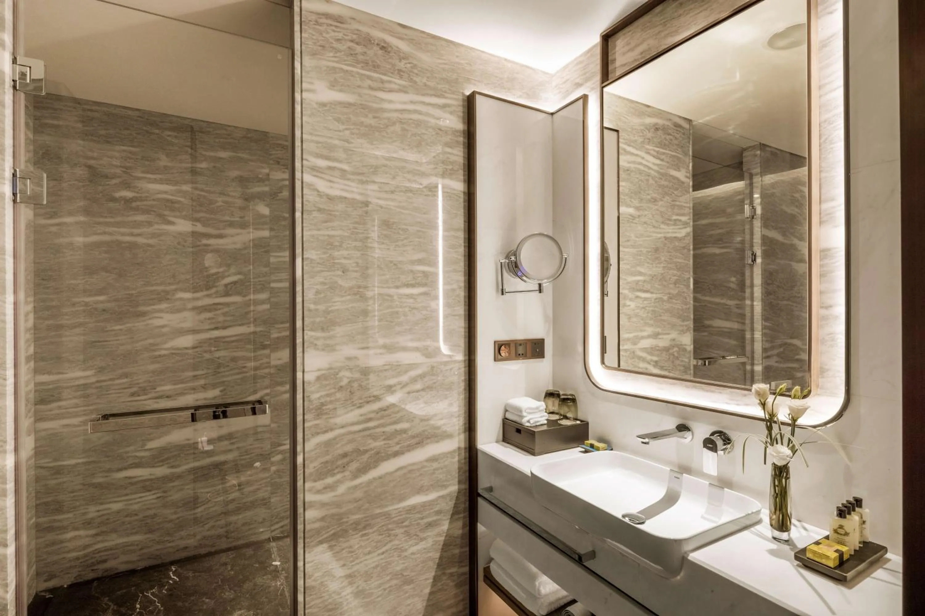 Toilet in Qingdao Haitian Hotel