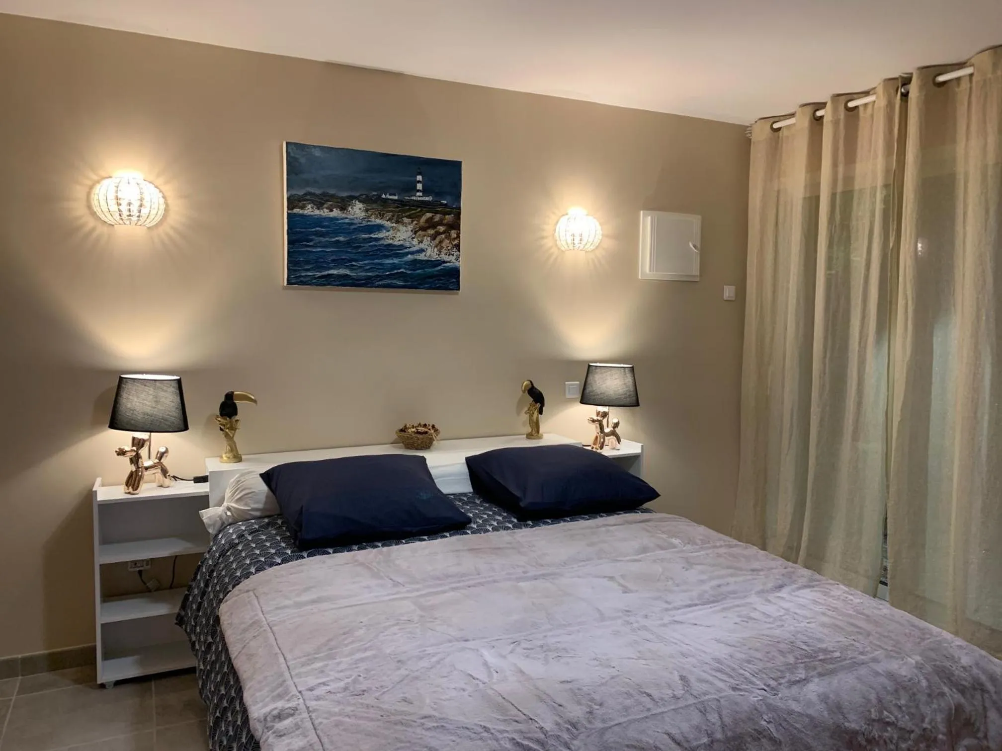 Bedroom, Bed in Maison Matachot