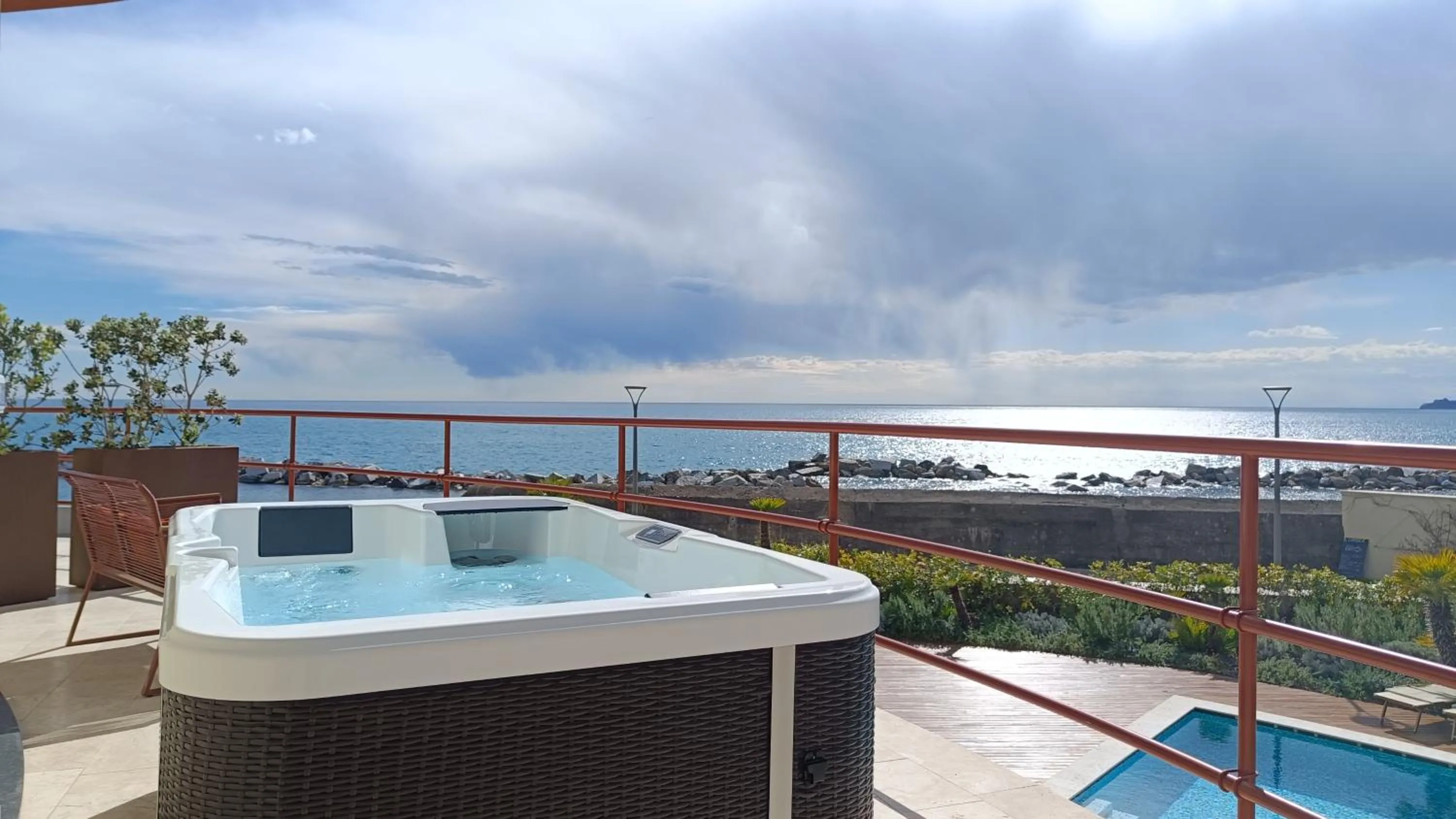 Hot Tub in Grand Hotel Torre Fara