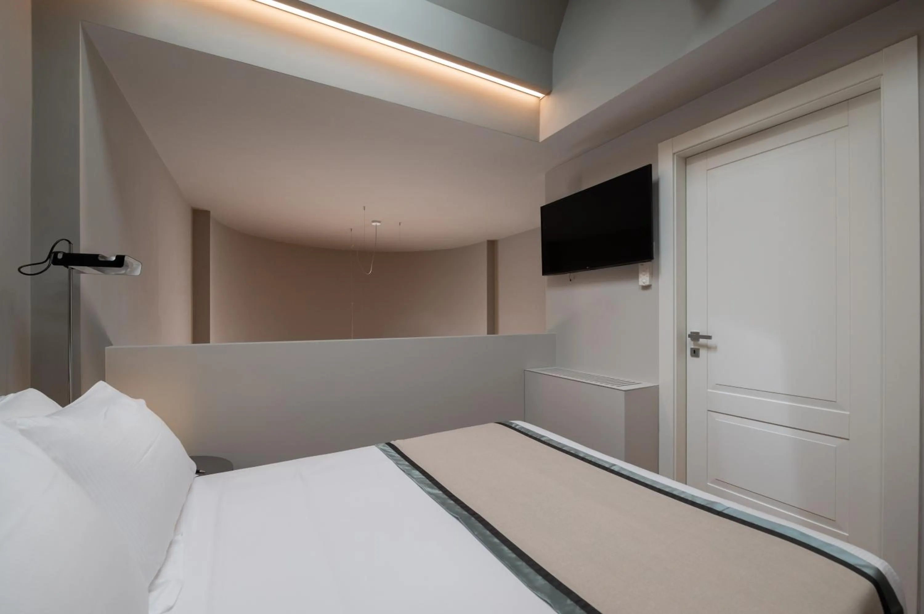 Bedroom, Bed in Grand Hotel Torre Fara