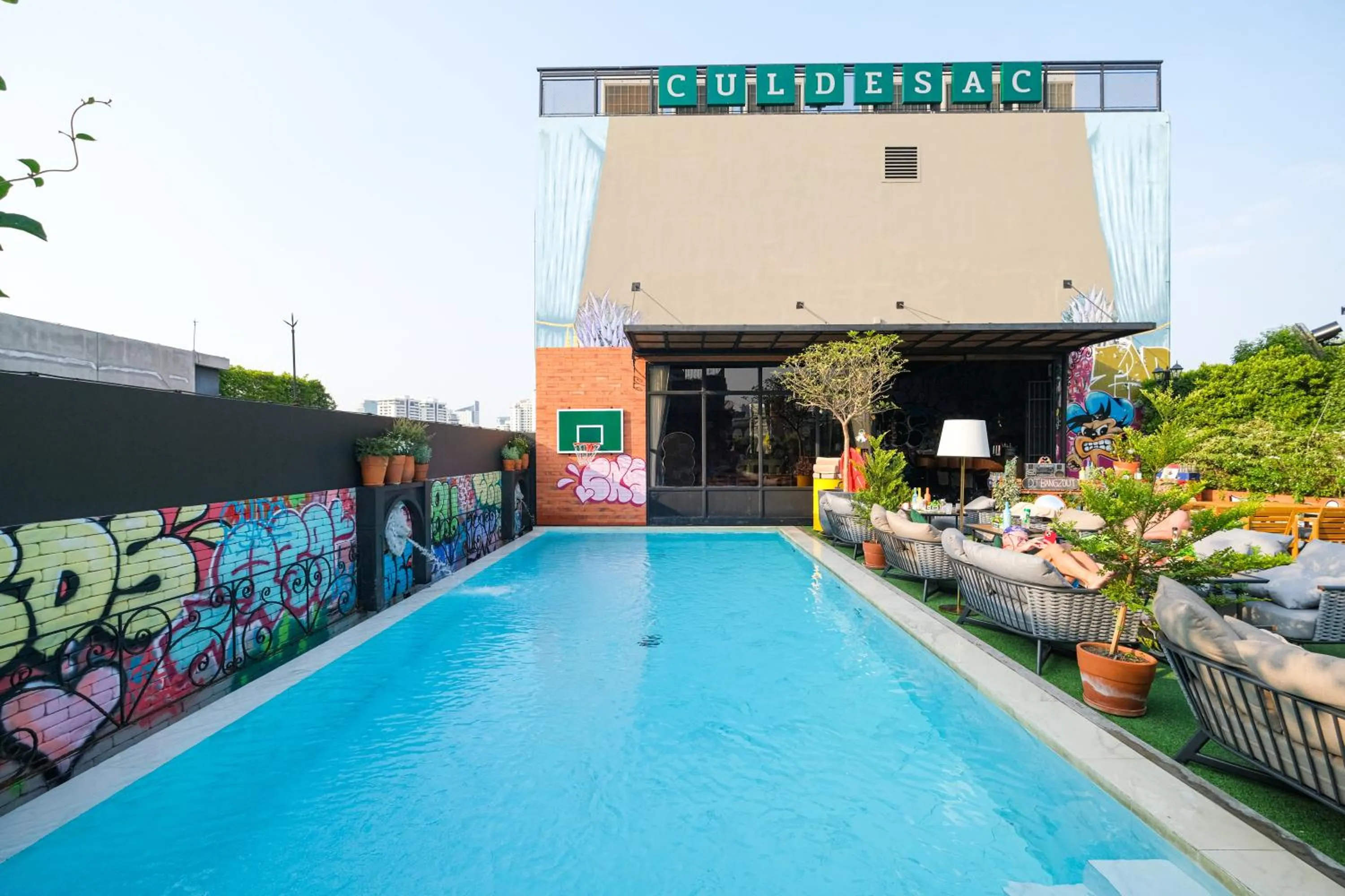 Swimming pool in The Quartier Hotel Phromphong - Thonglor