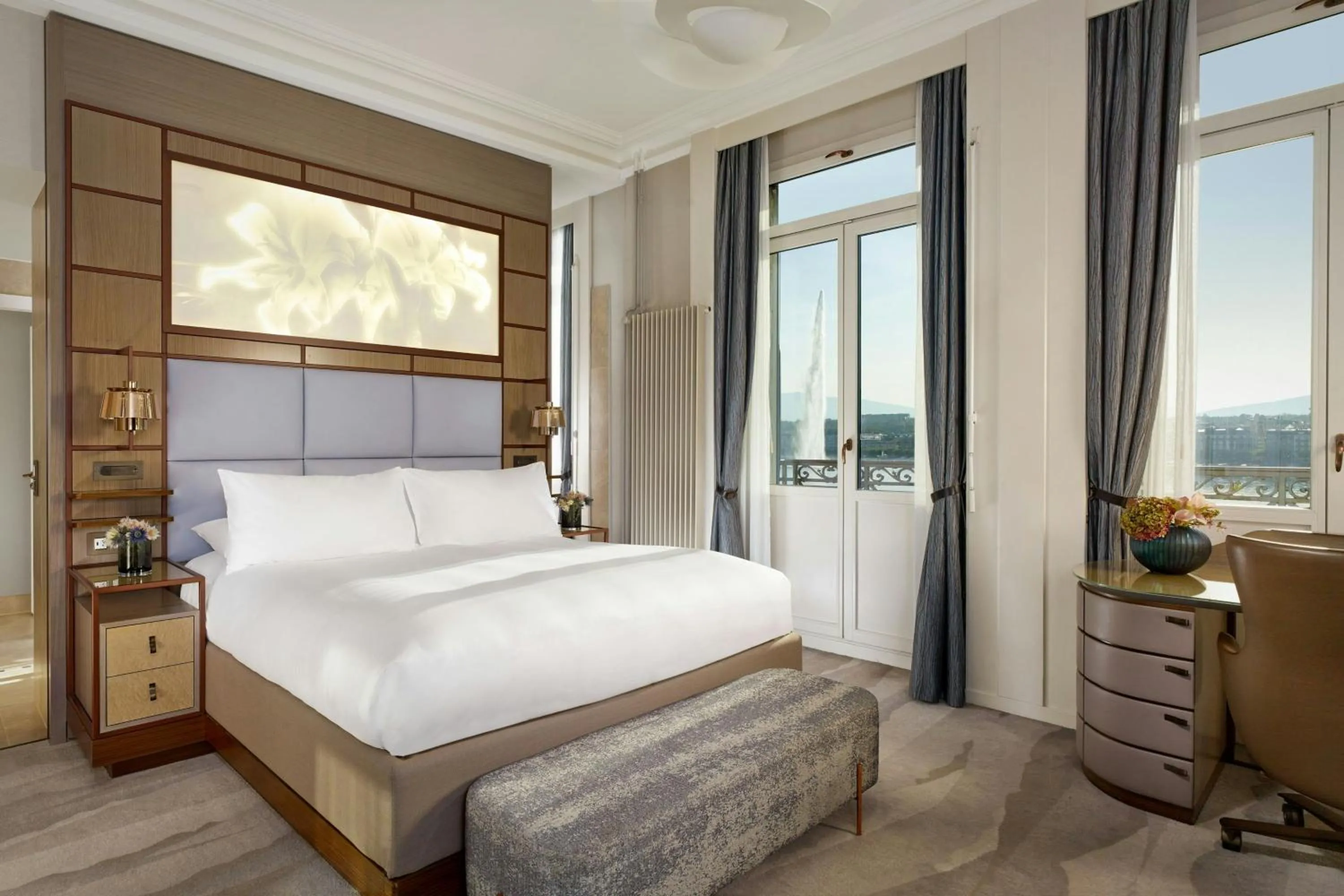 Photo of the whole room, Bed in The Ritz-Carlton Hotel de la Paix, Geneva