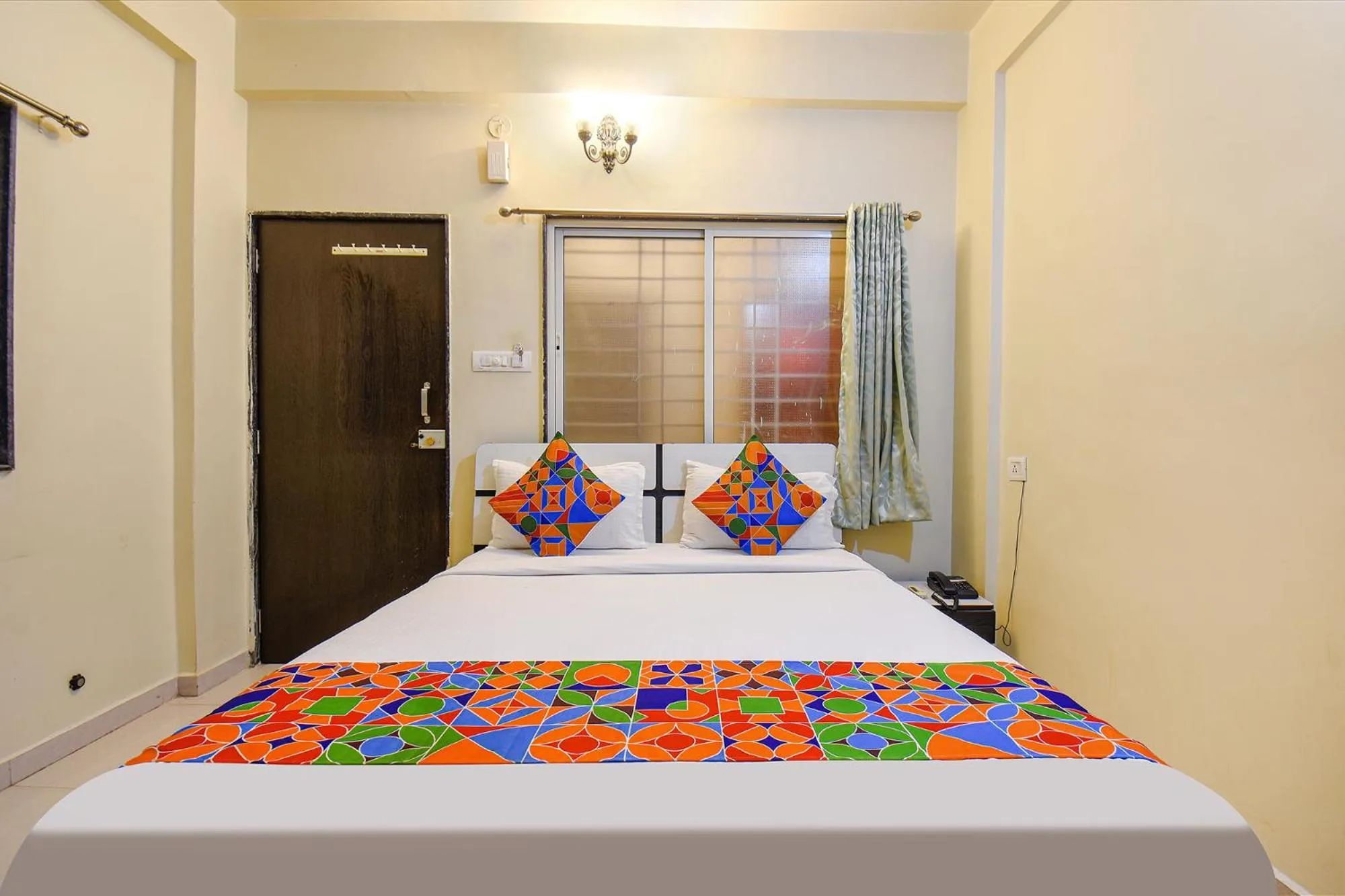 Bed in FabHotel 4 Star Executive - Nr World Trade Center