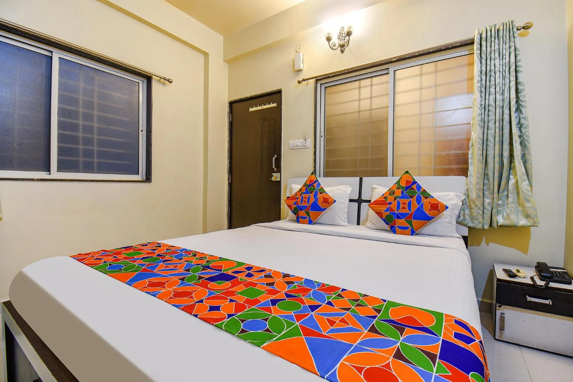 Bed in FabHotel 4 Star Executive - Nr World Trade Center