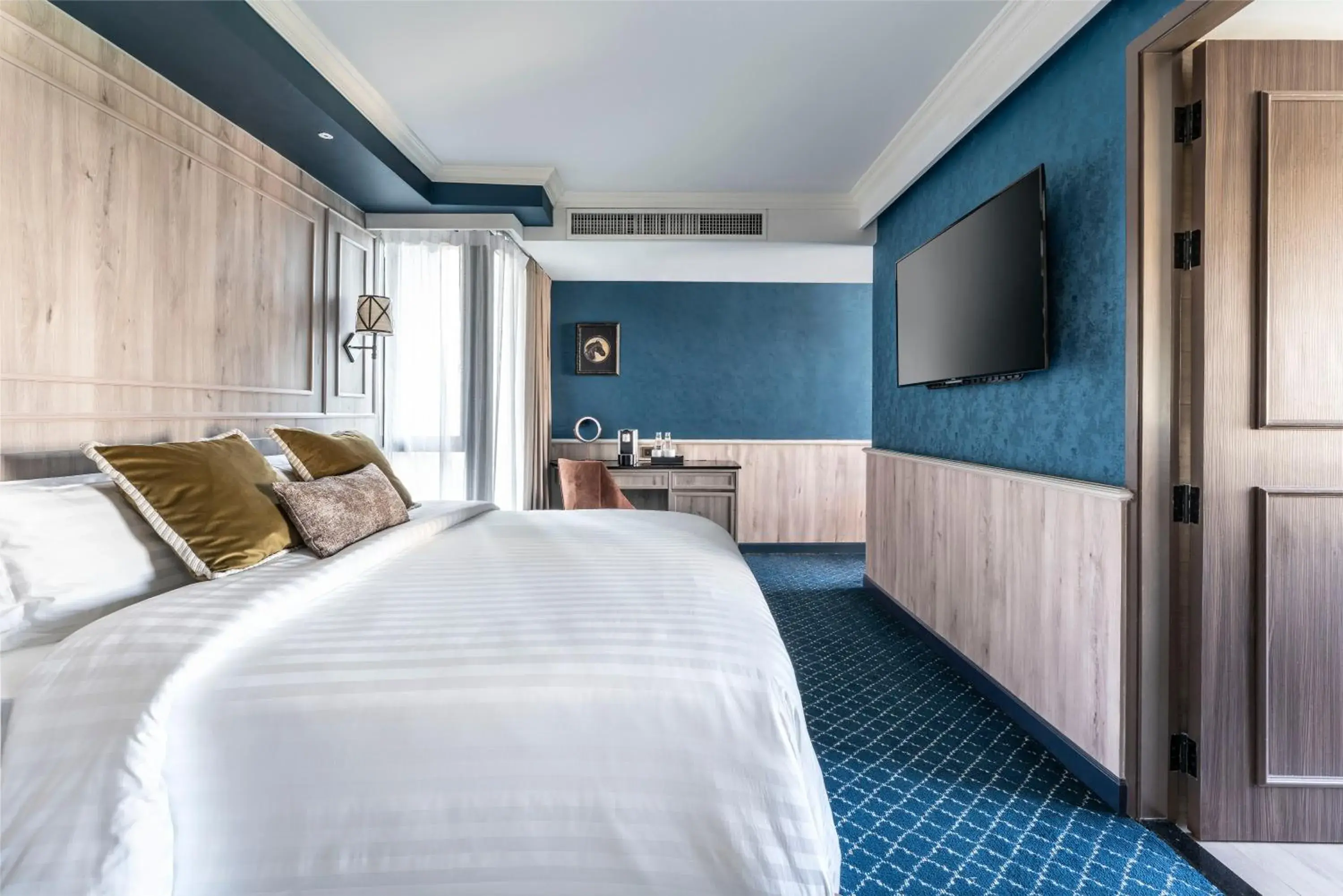 Saloon Coach in The Coach Hotel Sukhumvit - Asok BTS Bangkok Saloon Coach in The Coach Hotel Sukhumvit - Asok BTS Bangkok