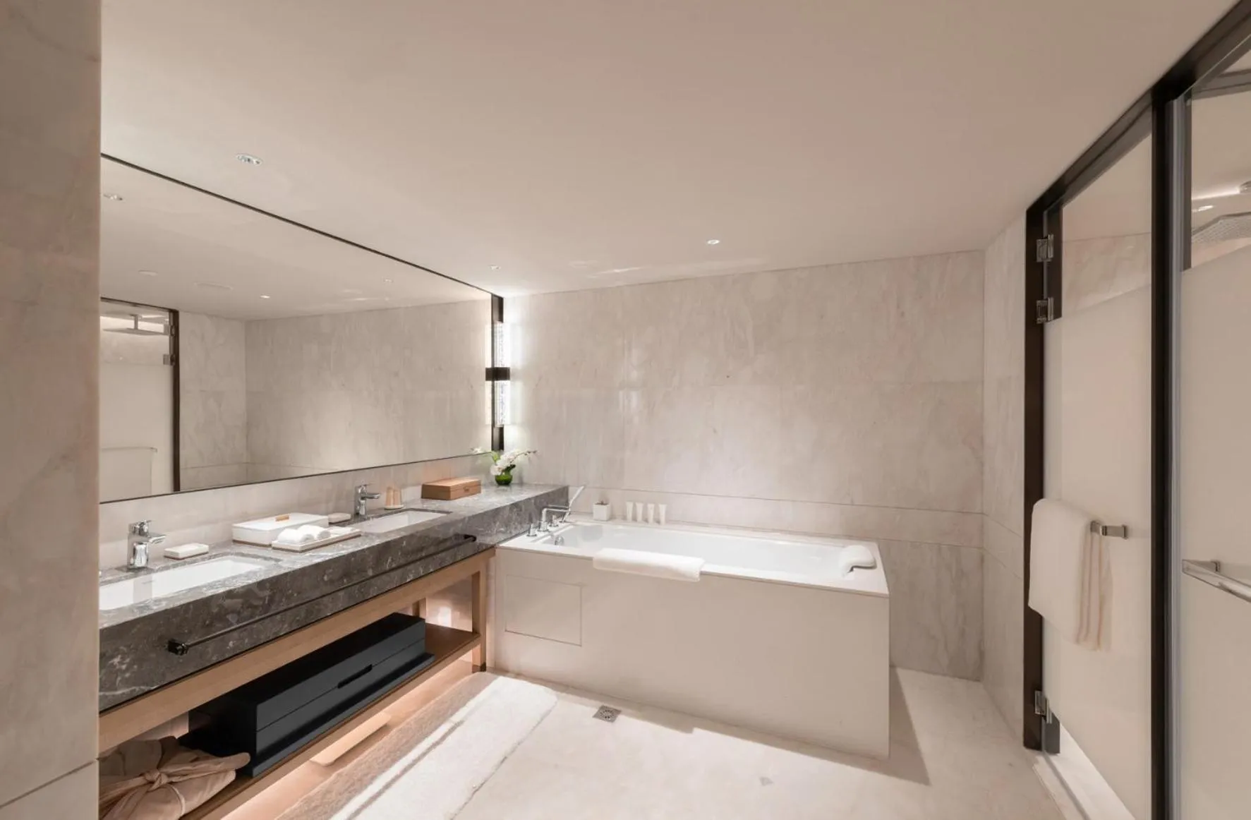Bathroom in Gran Melia Chengdu