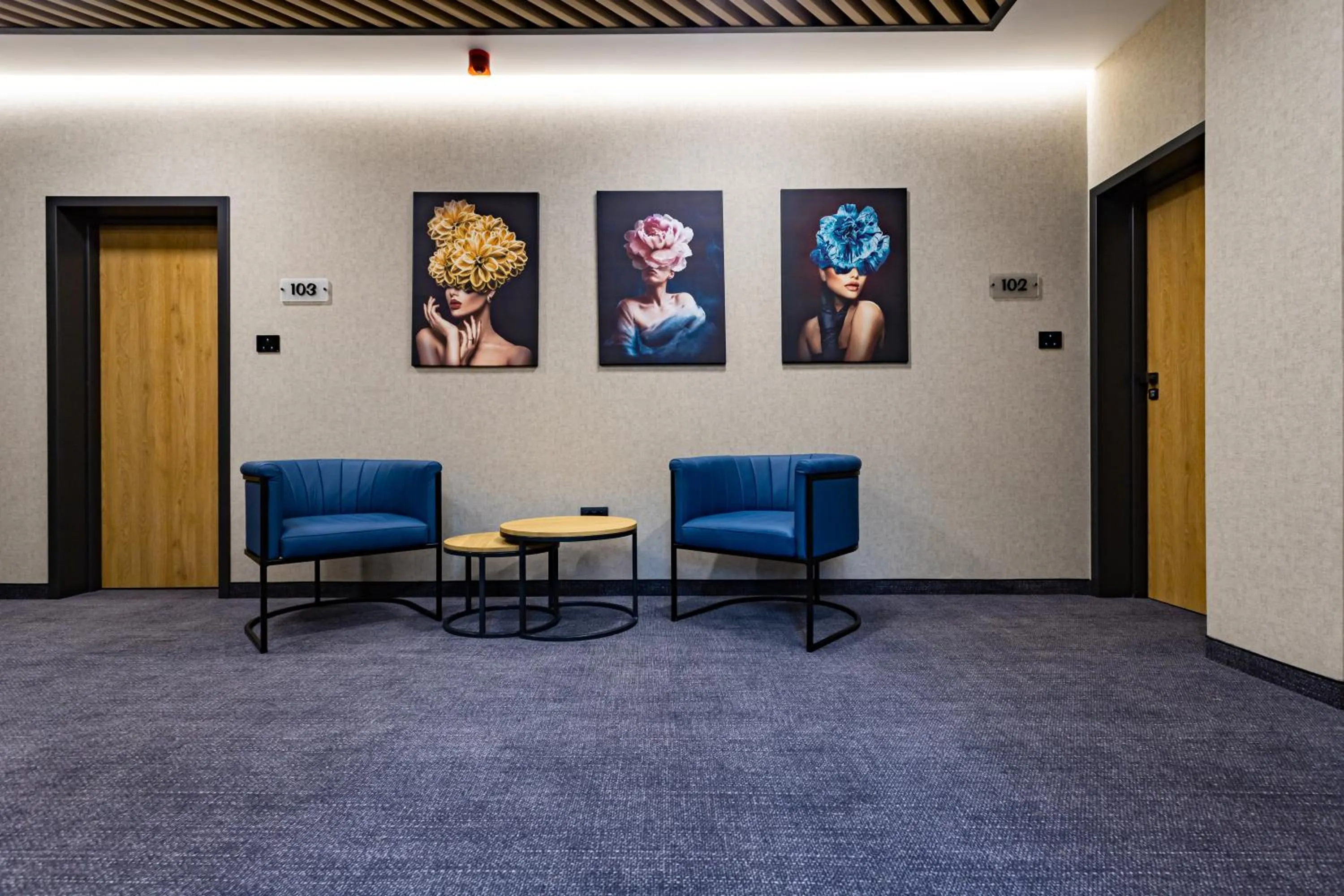 Seating area in Hugo Hotel