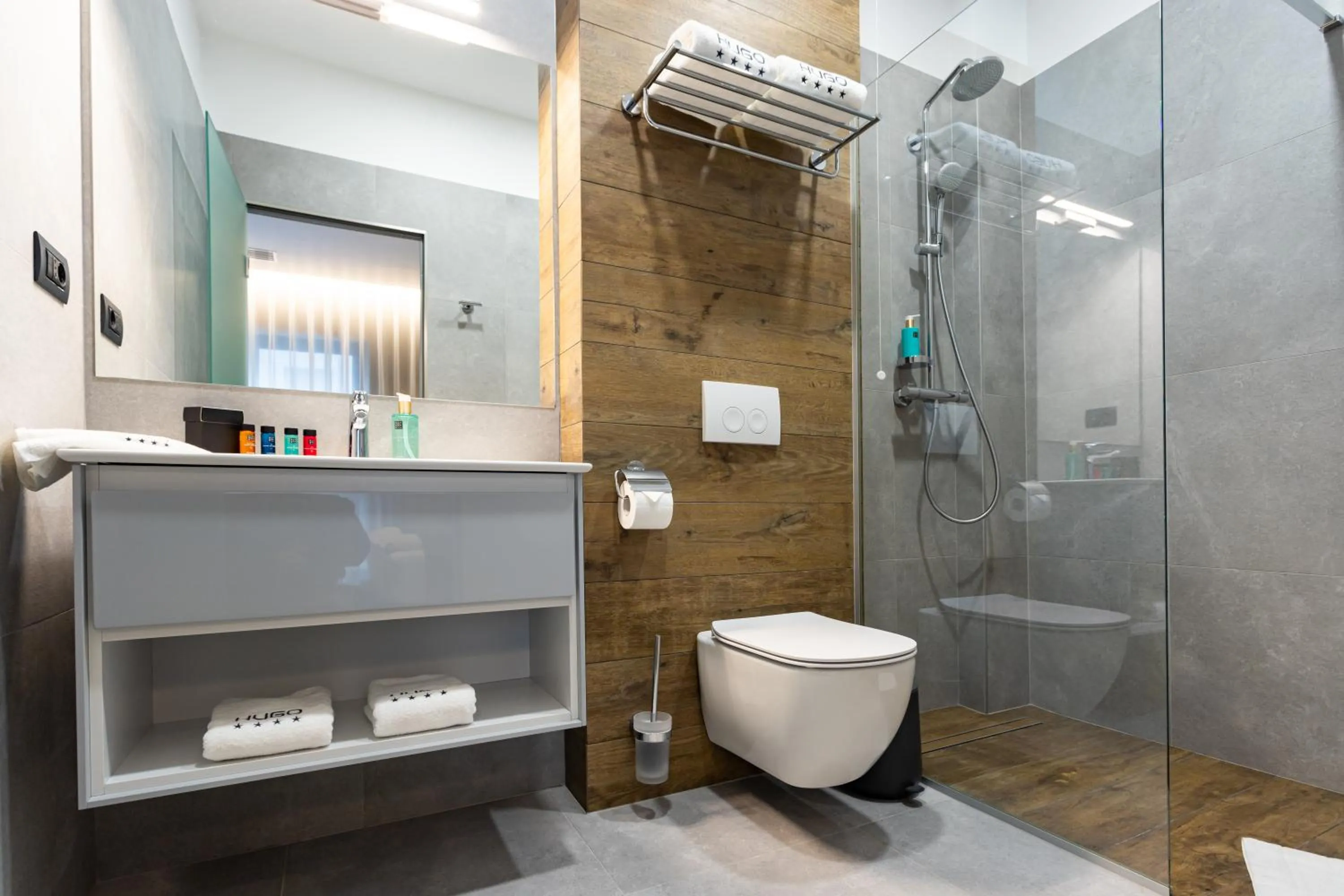 Bathroom in Hugo Hotel