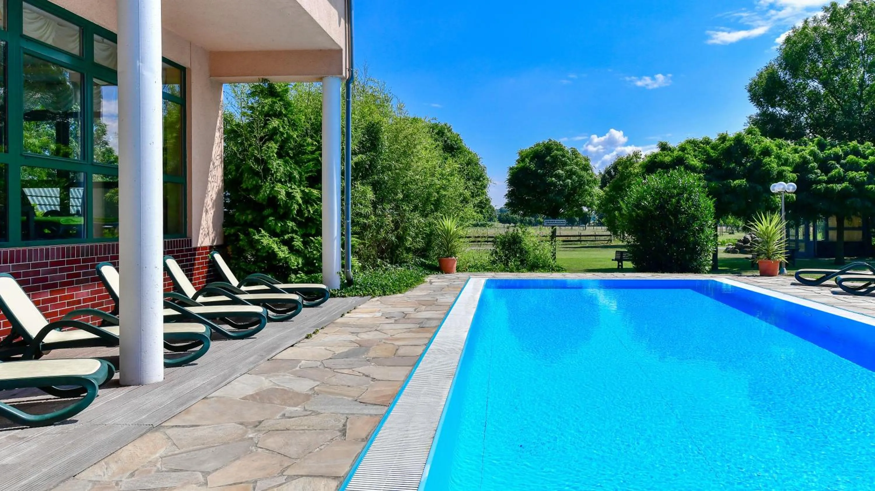 Swimming pool in Christinenhof & Spa - Wellnesshotel am Rande des Spreewalds