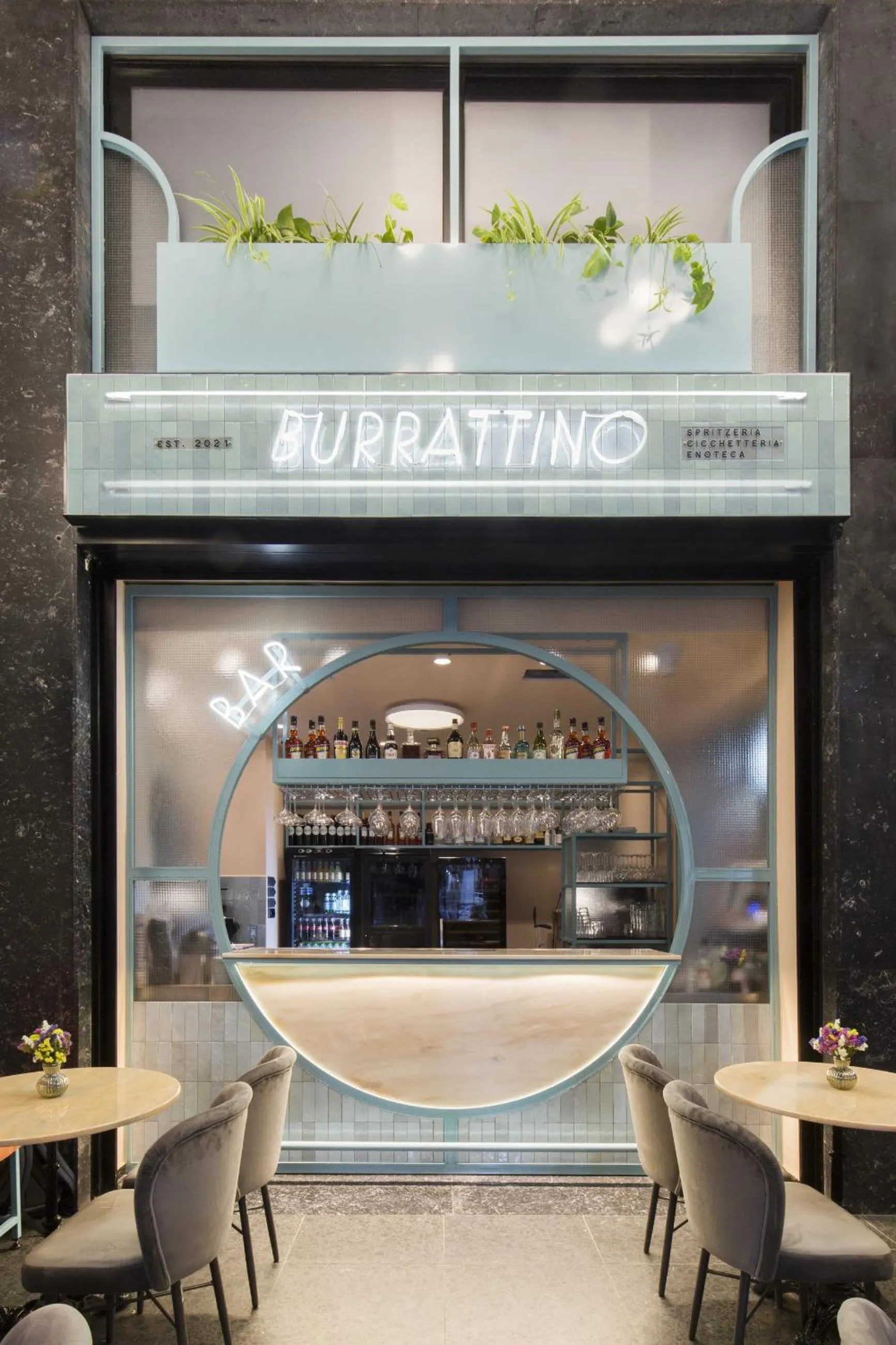 Restaurant/places to eat in Athens Ivy Suites