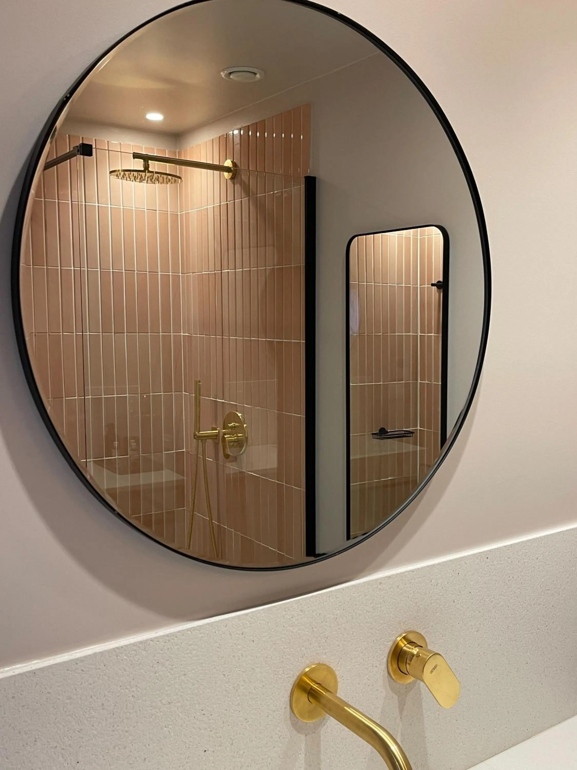 Bathroom in L'Avventura Athens