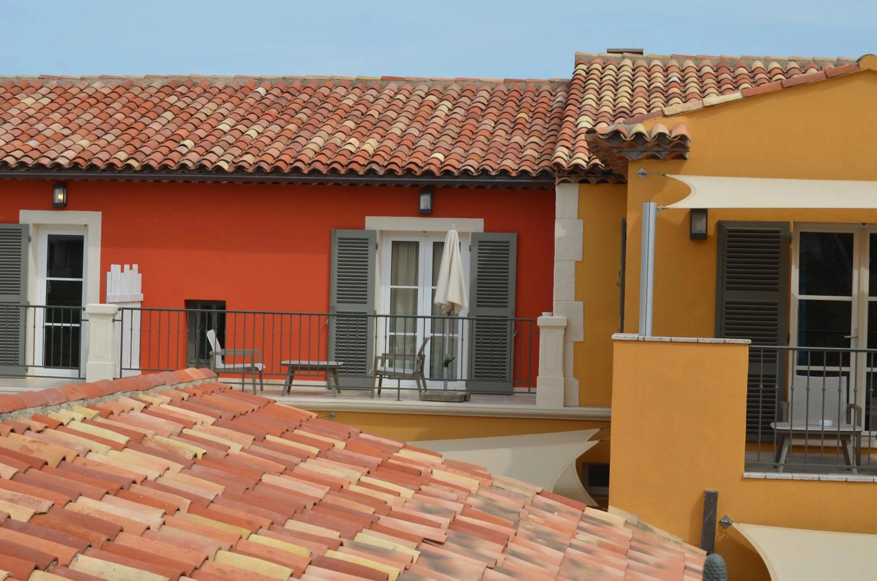 Property building in Le Mouillage