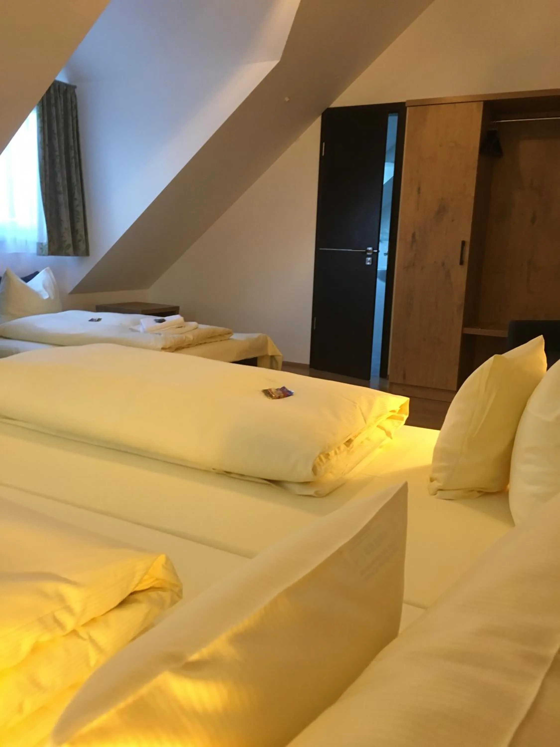 Photo of the whole room, Bed in Parkhotel Leiser