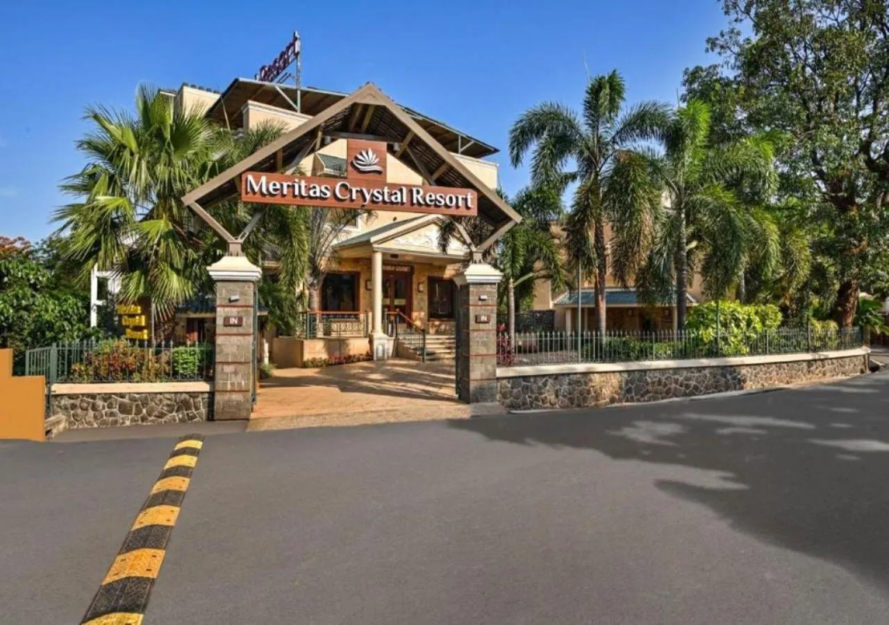 Facade/entrance in Meritas Crystal Resort