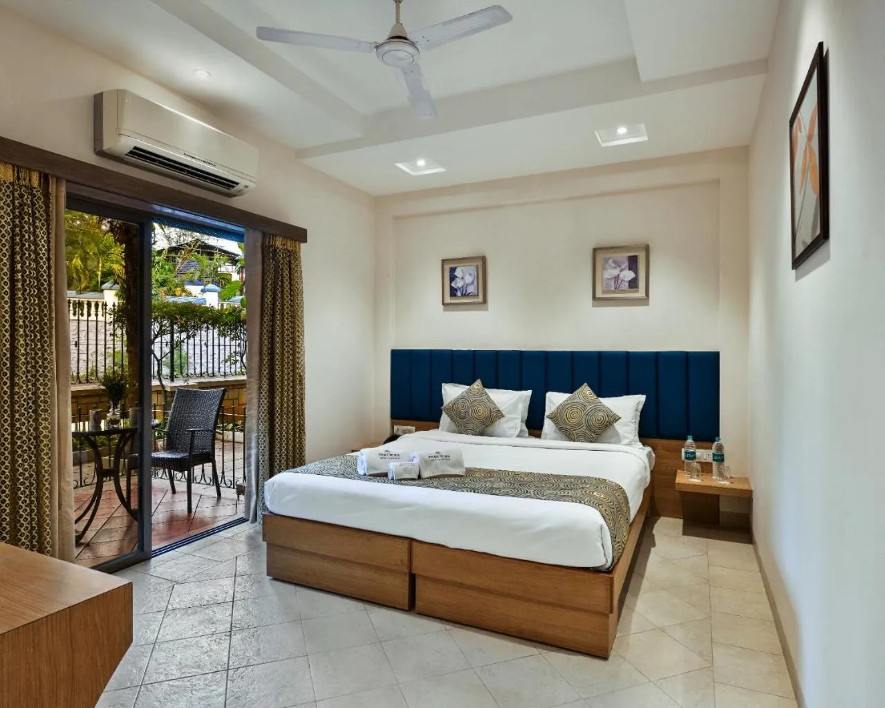 View (from property/room), Bed in Meritas Crystal Resort