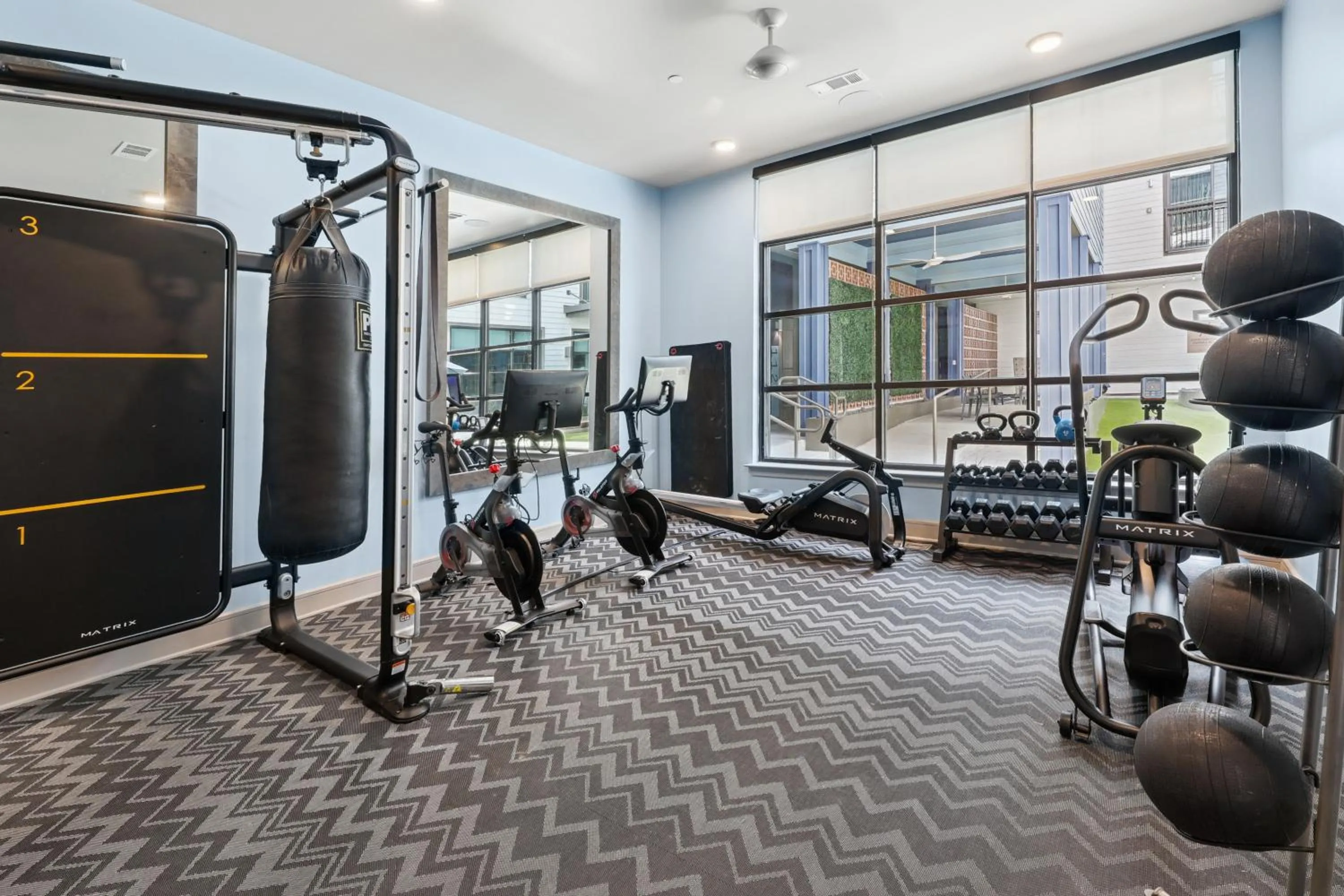 Fitness centre/facilities in Sentral East Austin at 1614 E Sixth