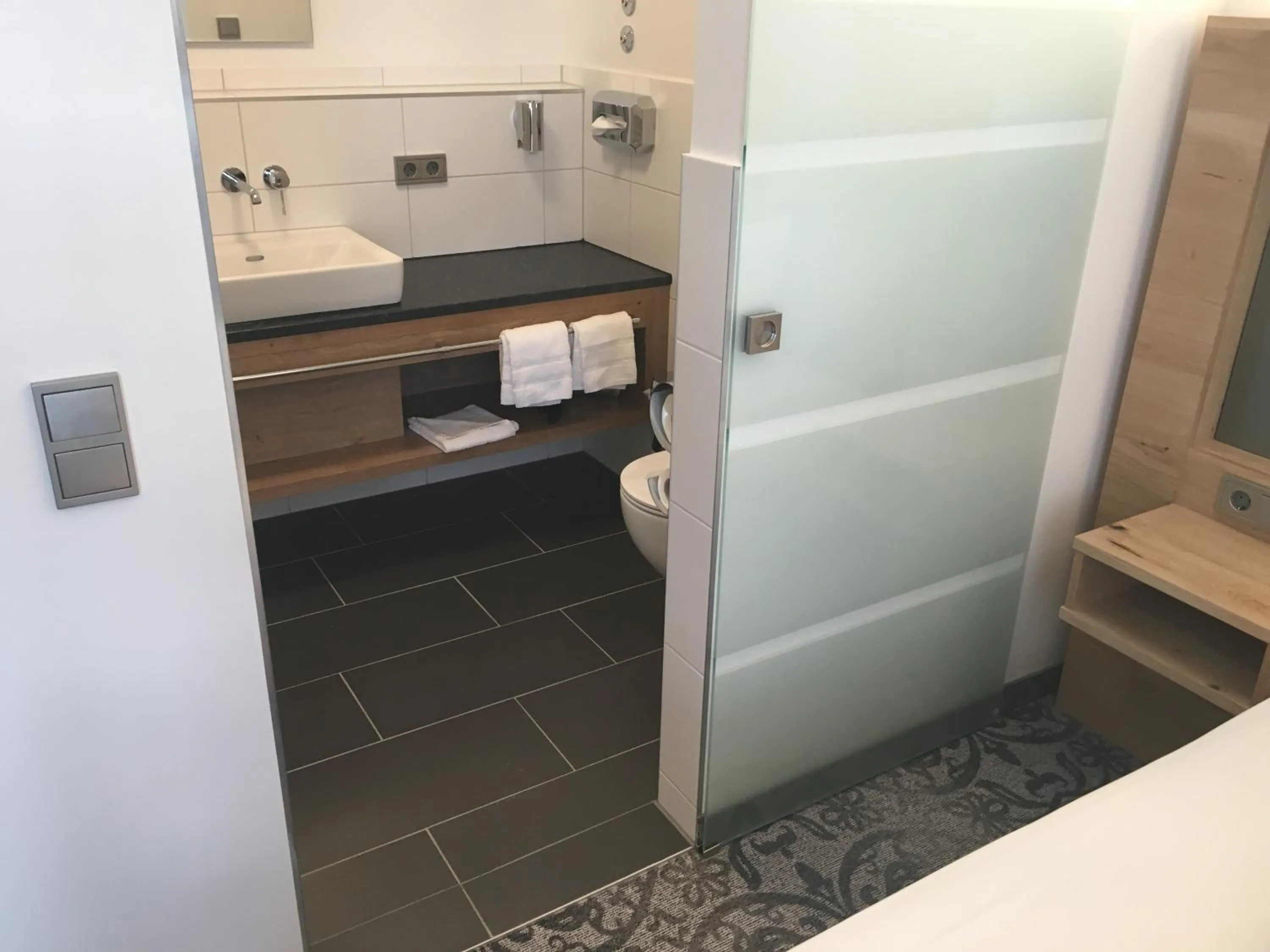 Bathroom in Rührberger Hof Hotel & Restaurant Grenzach-Wyhlen bei Basel