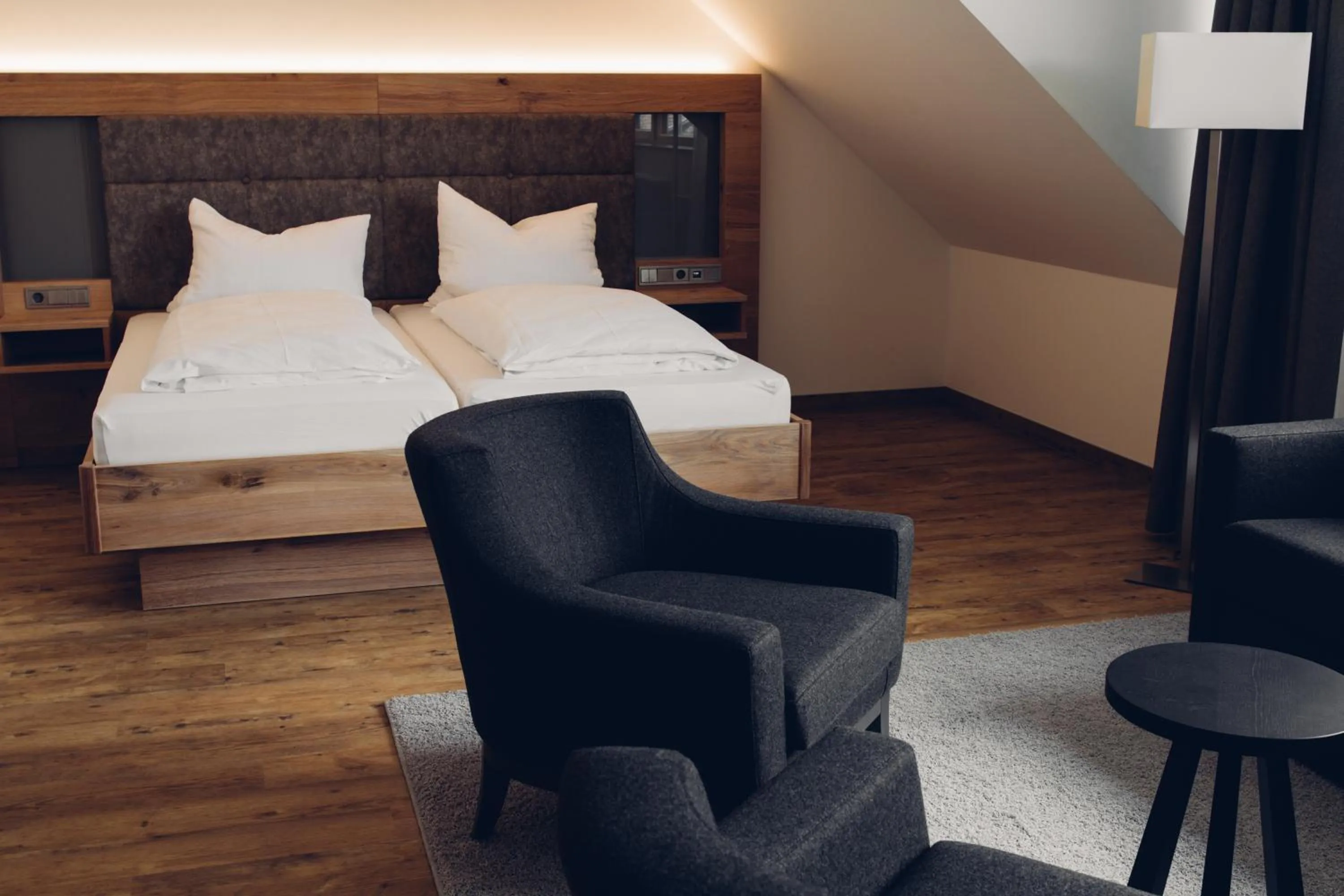 Photo of the whole room, Bed in Rührberger Hof Hotel & Restaurant Grenzach-Wyhlen bei Basel