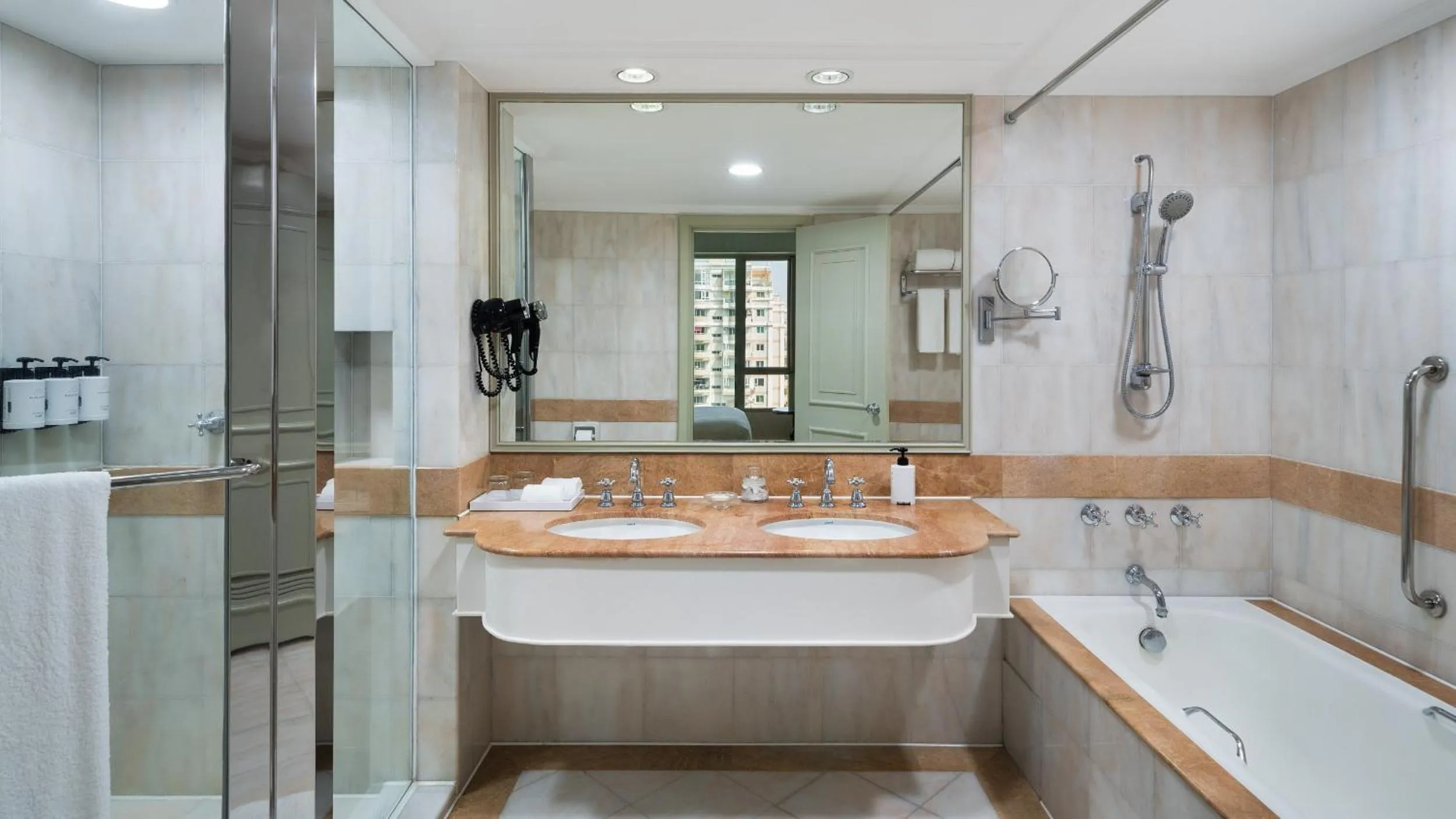 Lake view in Marco Polo Xiamen