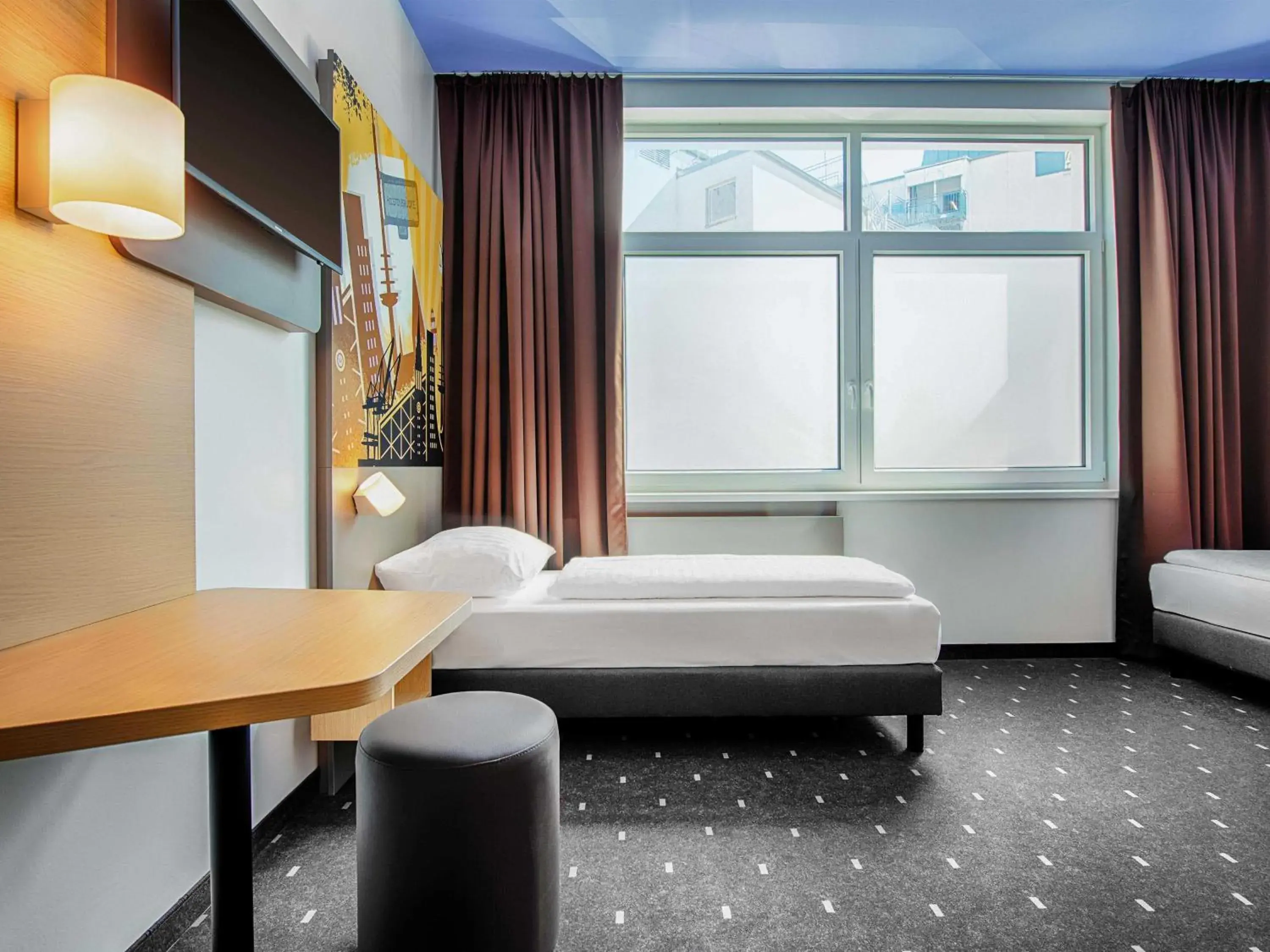 Spa and wellness centre/facilities, Bed in B&B Hotel Kiel-Holstenbrücke Spa and wellness centre/facilities, Bed in B&B Hotel Kiel-Holstenbrücke