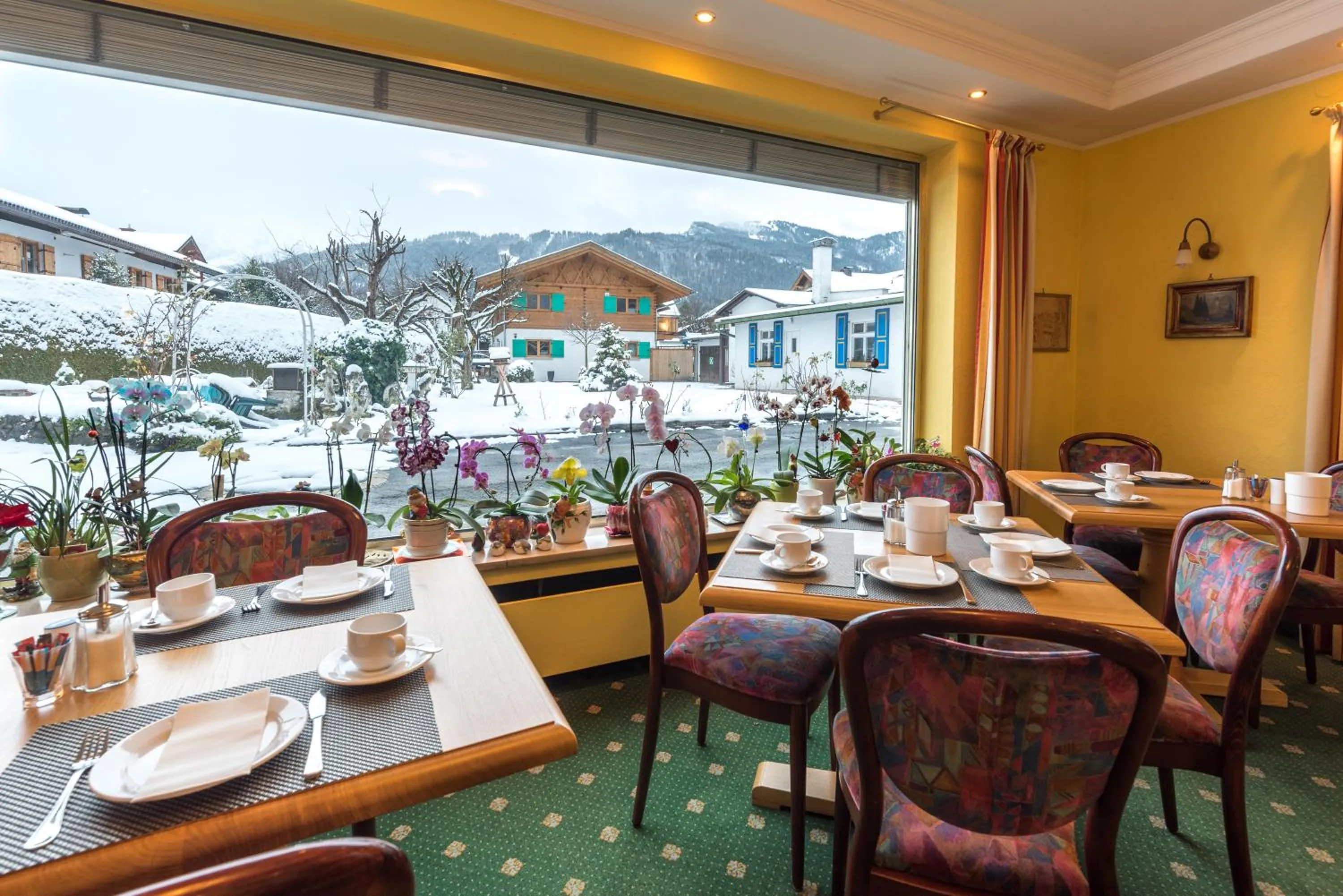 Decorative detail in Hotel garni Almenrausch und Edelweiss